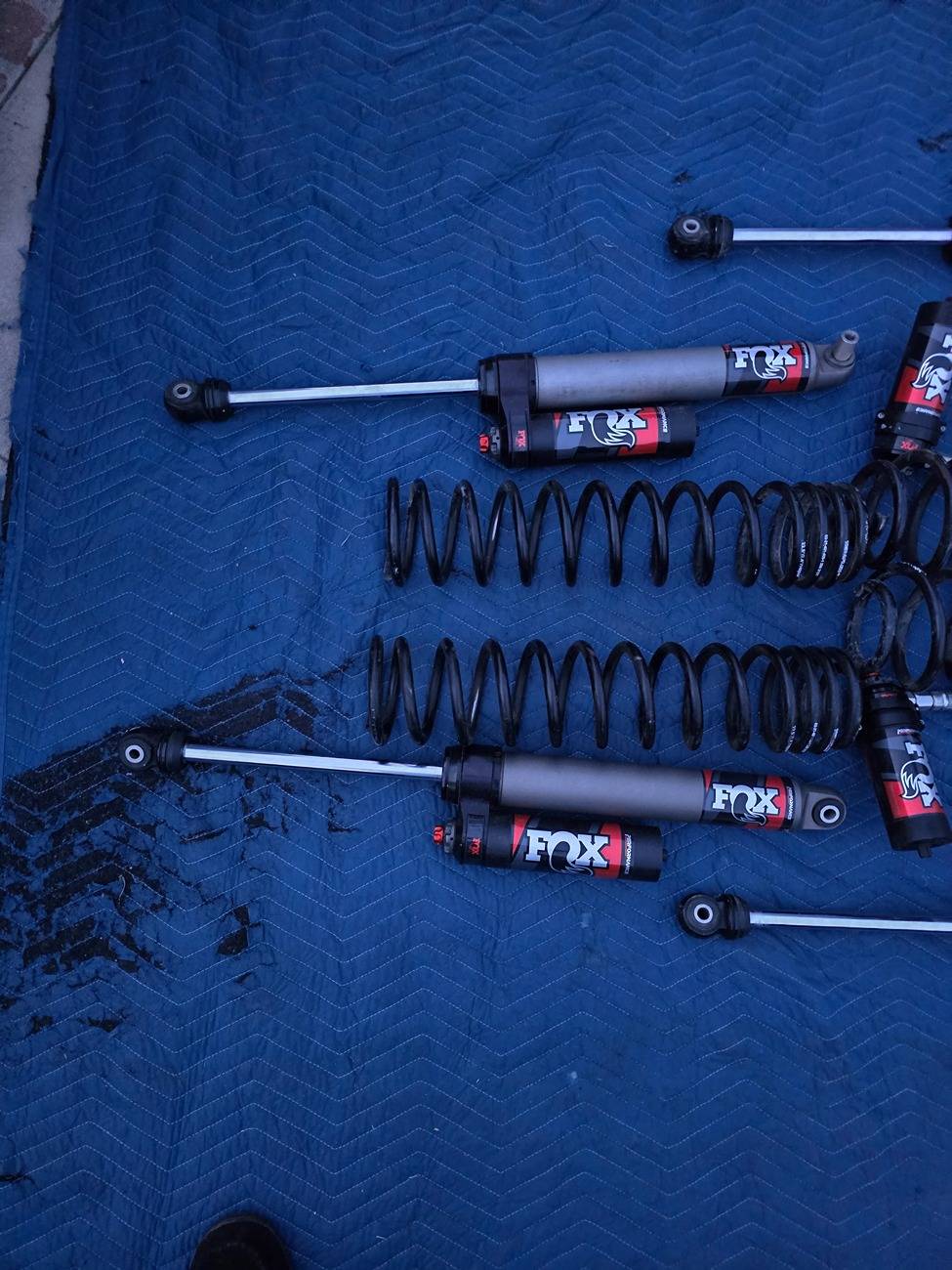 Jeep Wrangler JL Fox 2.5 Performance Elite Adjustable w/ Reservoir Shocks 20241211_170518