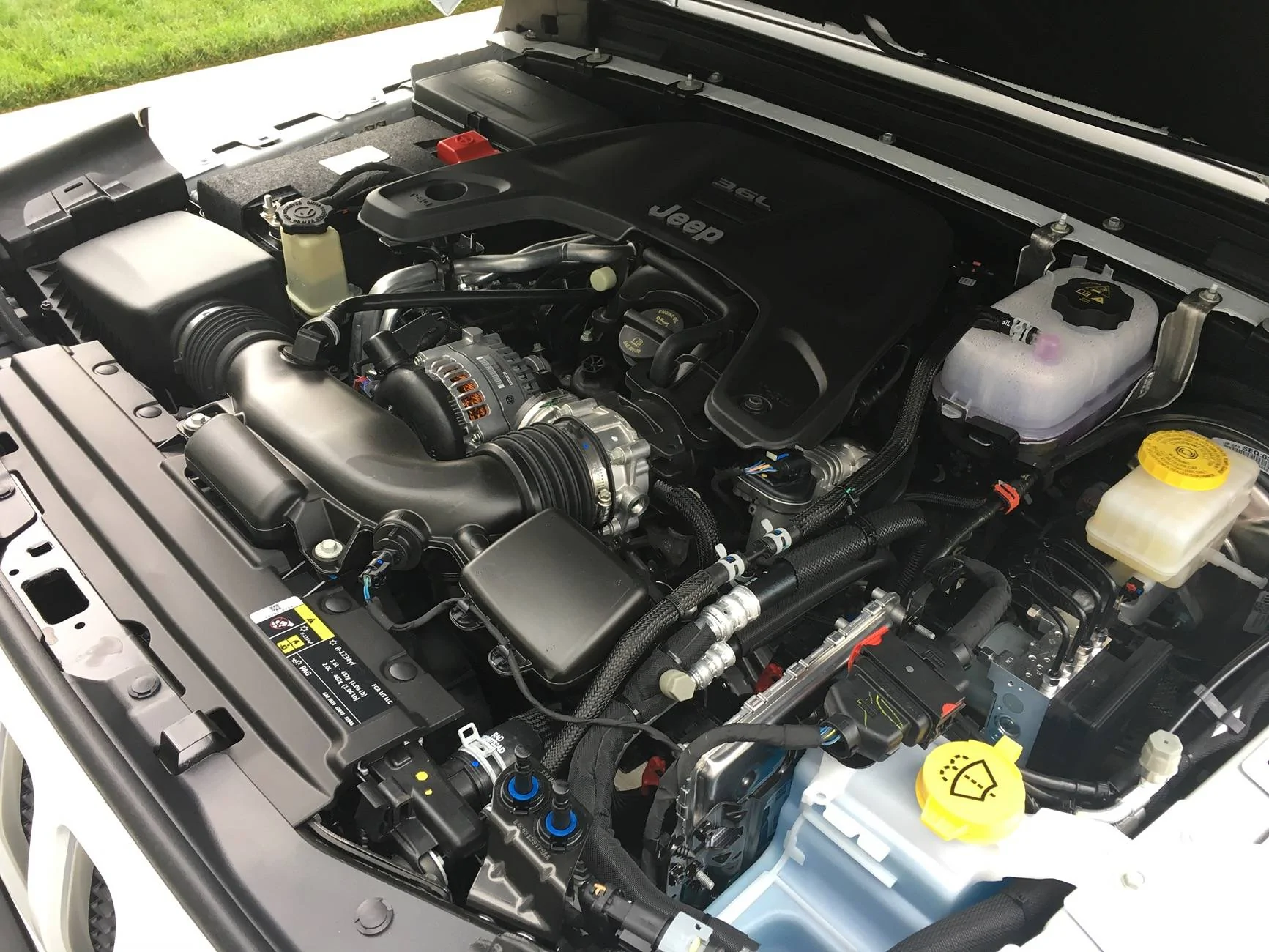 Jeep Wrangler JL Recommend a product to clean engine bay IMG_5994