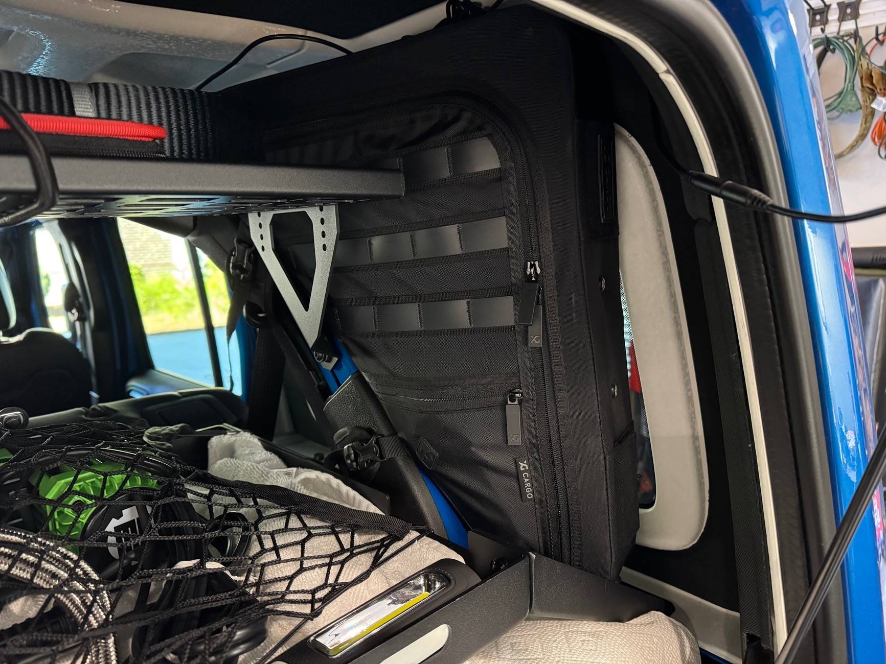 Jeep Wrangler JL Expedition shelf install. IMG_4110