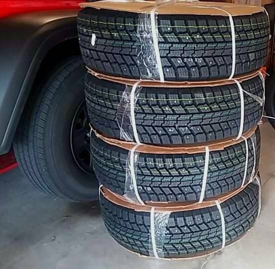 Jeep Wrangler JL My Christmas wish Tire pile a