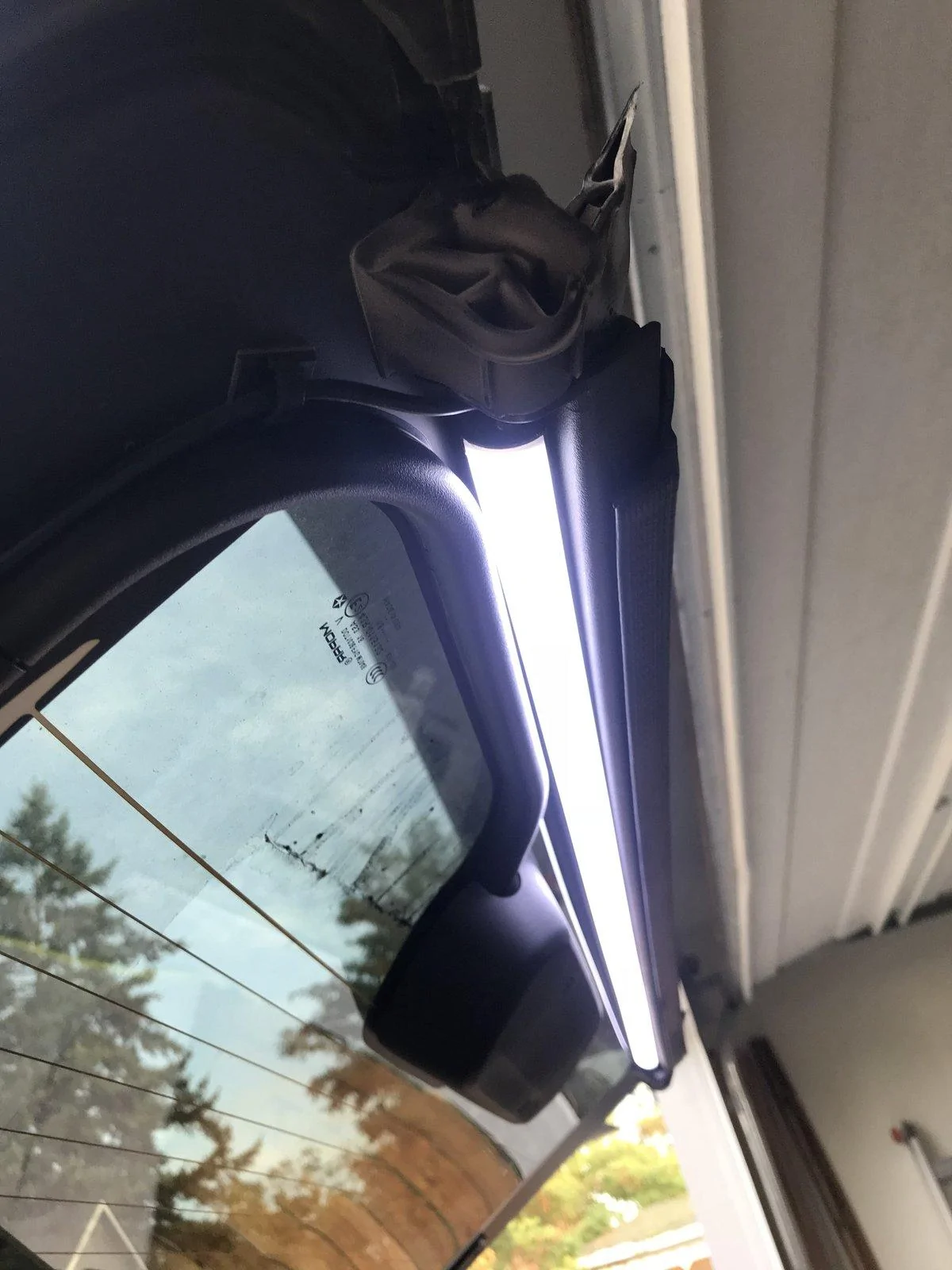 Jeep Wrangler JL Tailgate Brawlee LED light IMG_5133