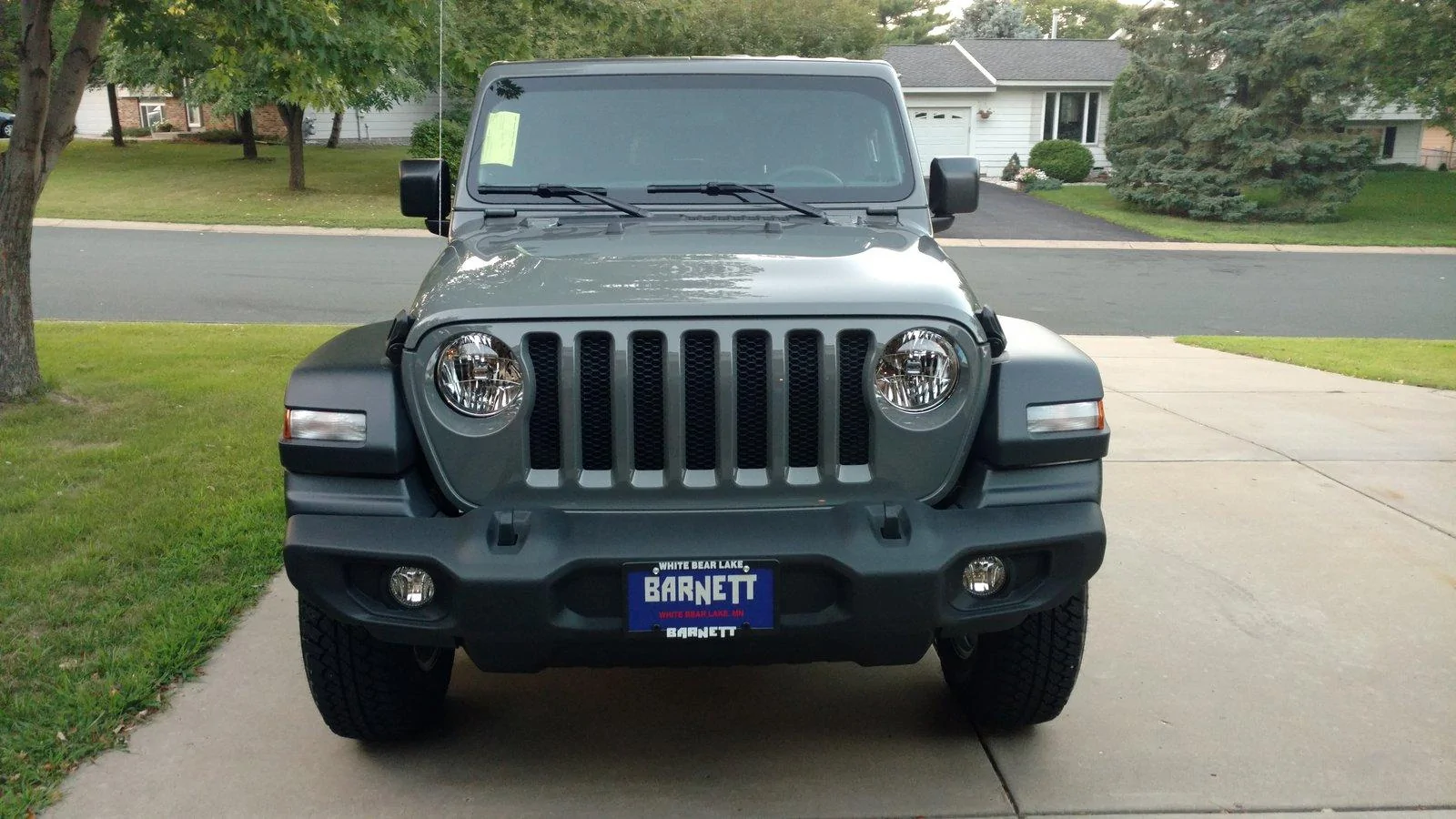 Jeep Wrangler JL New mopar JL Grille installed. JL02