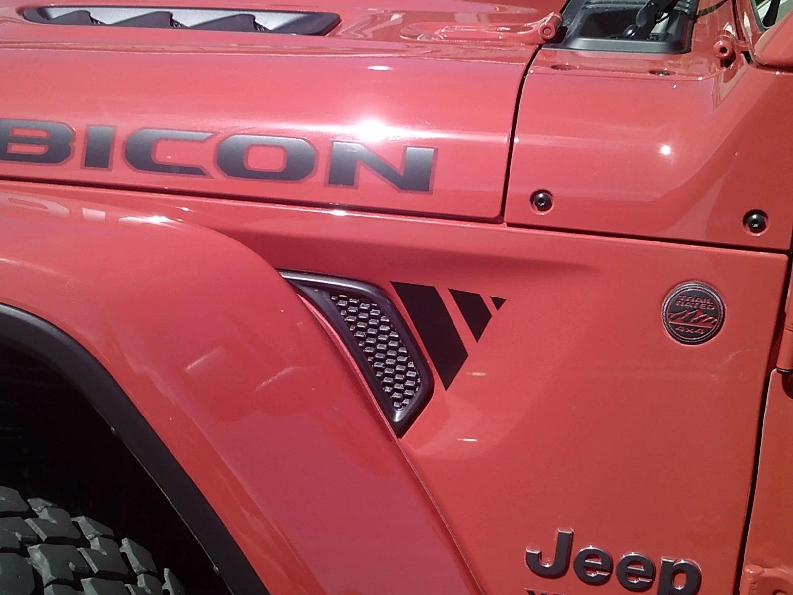 Jeep Wrangler JL Show us your CUSTOM MODS!! SUNP0177