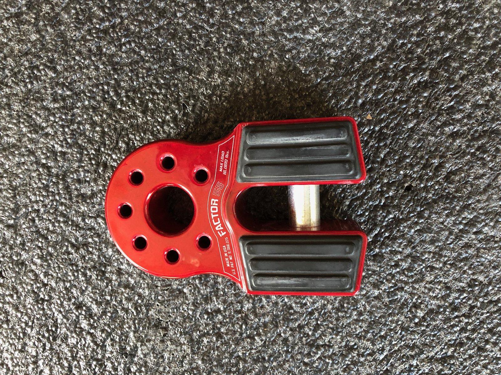 Jeep Wrangler JL Factor 55 Flatlink $90 FedEx shipped Red 1F948A4A-64D4-4A49-881E-DE9E1B7B39CE