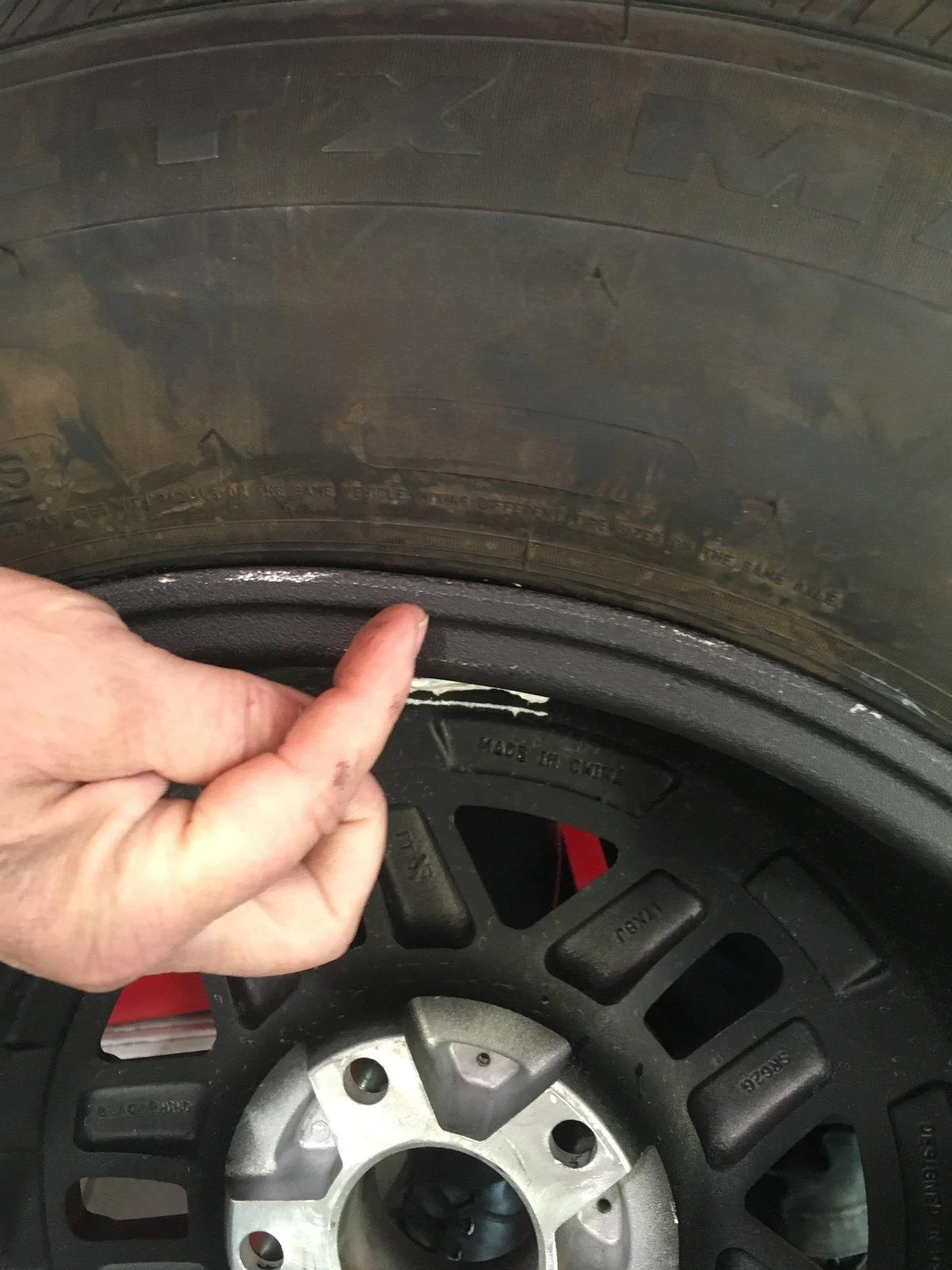 Jeep Wrangler JL Black Rhino-Nice looking wheels- clearly flawed and “warranty” is unfortunately garbage 9743D490-D51D-41B2-9930-20D8256B3866