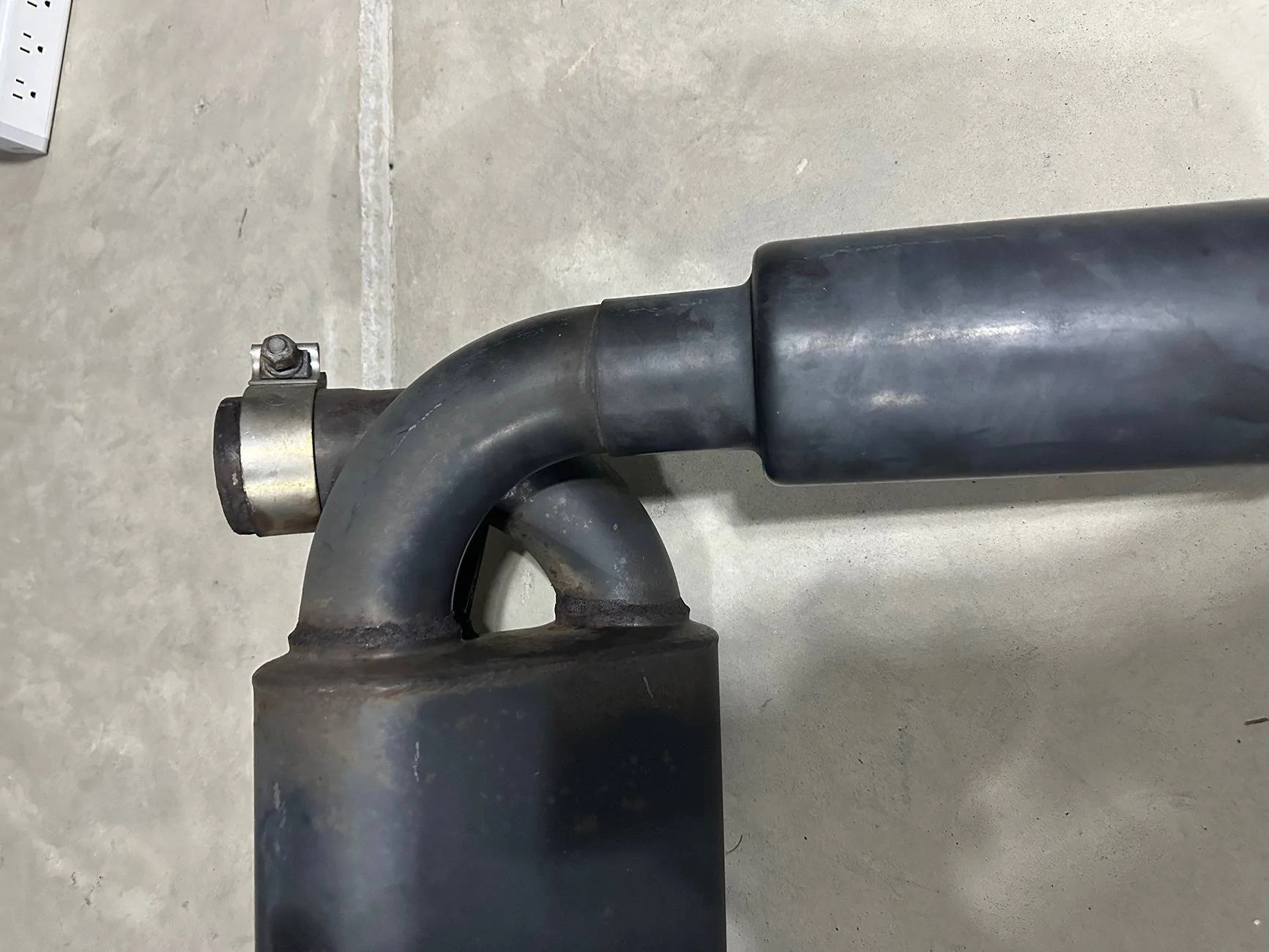 Jeep Wrangler JL WTS - Gibson muffler dual tips exhaust 1