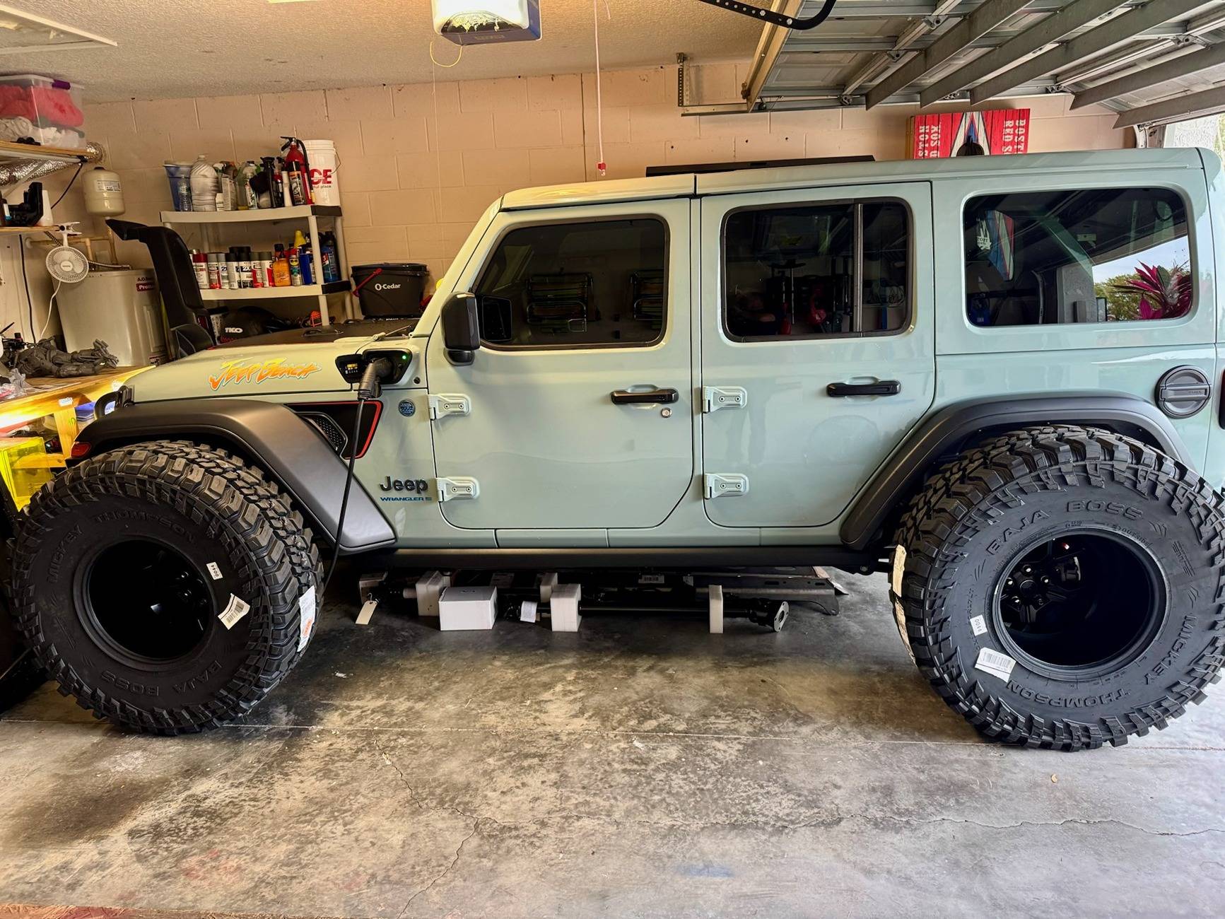 Jeep Wrangler JL Back in the family, Earl 4XE Build! tires