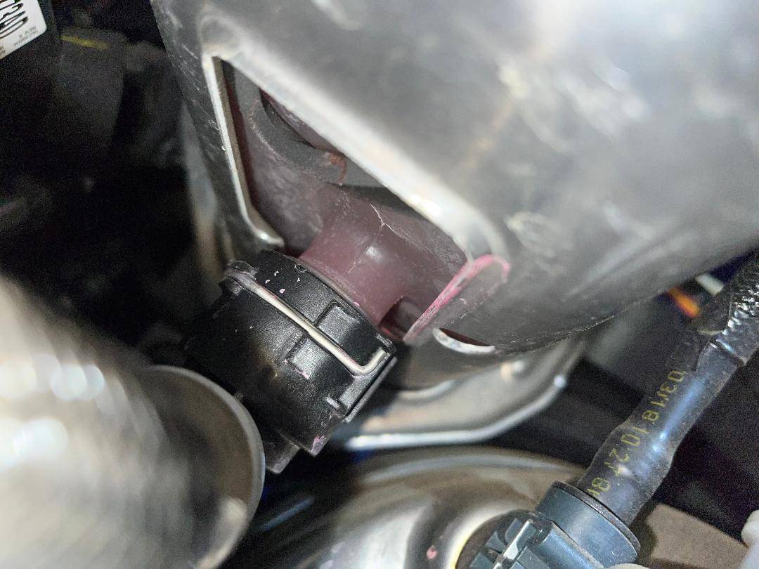 Jeep Wrangler JL Coolant housing leak? Leak2