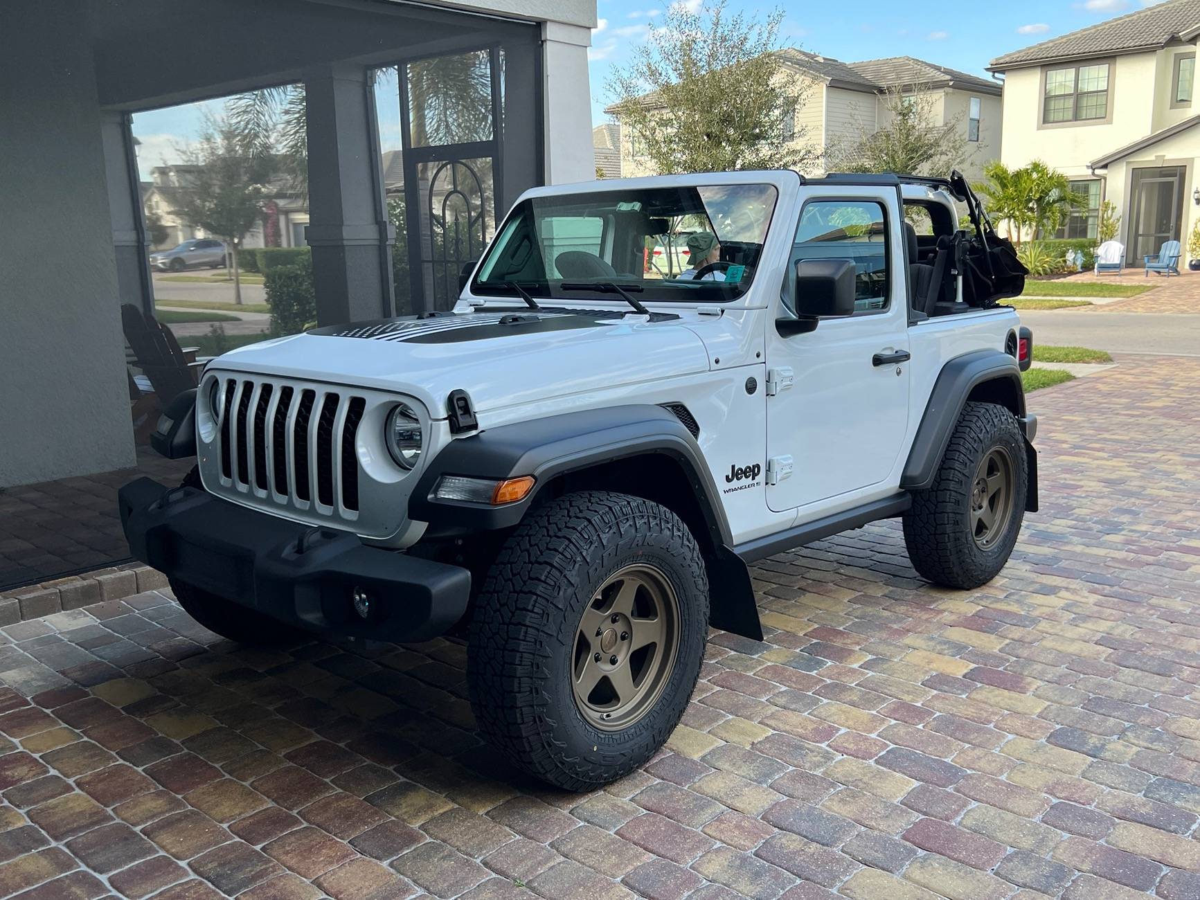 Jeep Wrangler JL 2 door or 4 door? IMG_5414