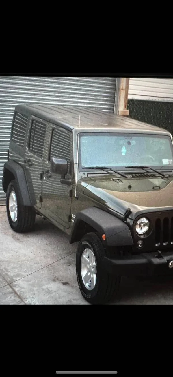 Jeep Wrangler JL 2 door or 4 door? IMG_9153