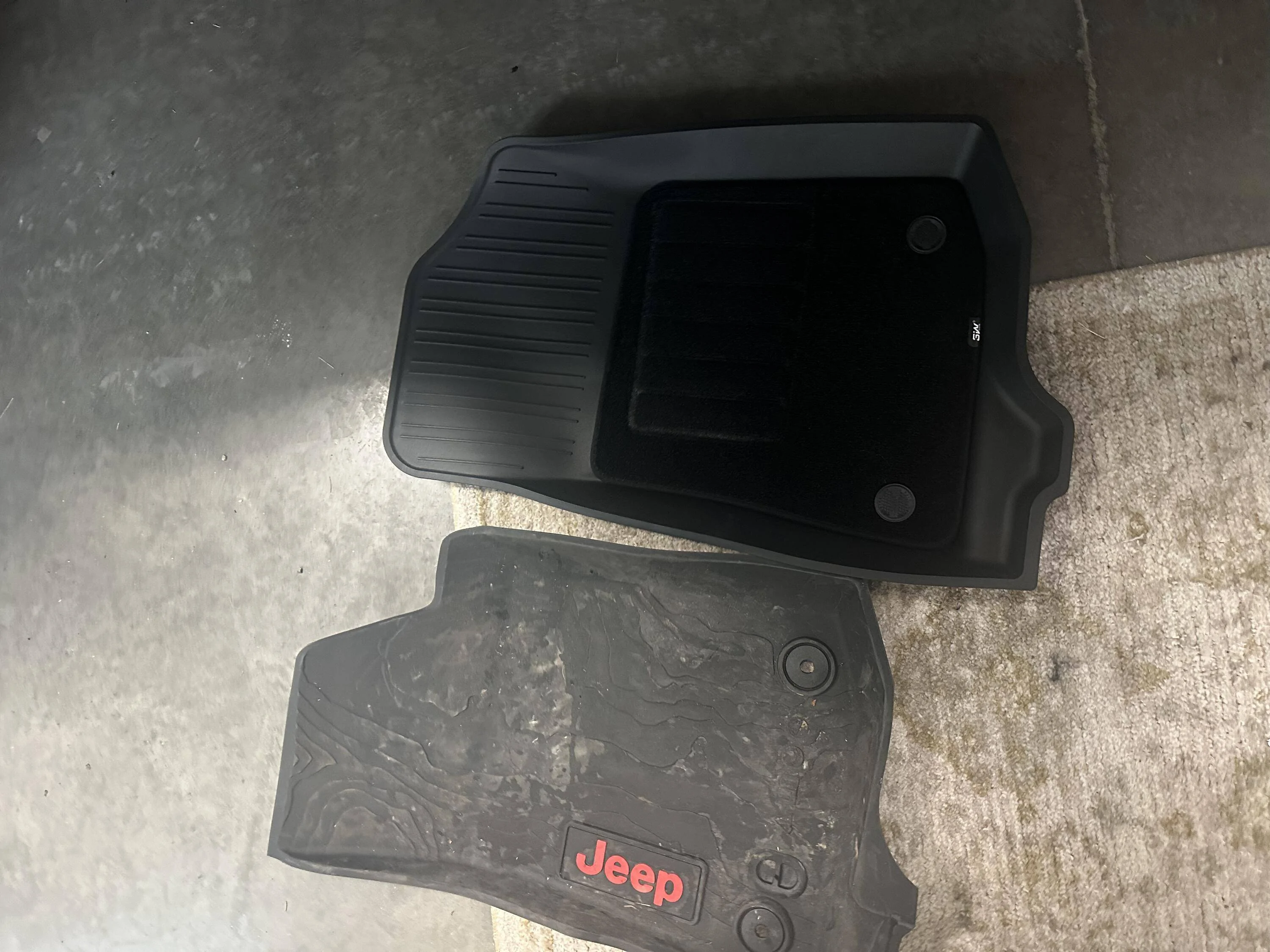 Jeep Wrangler JL 3W auto-life floor liners. tempImageQQBGfa