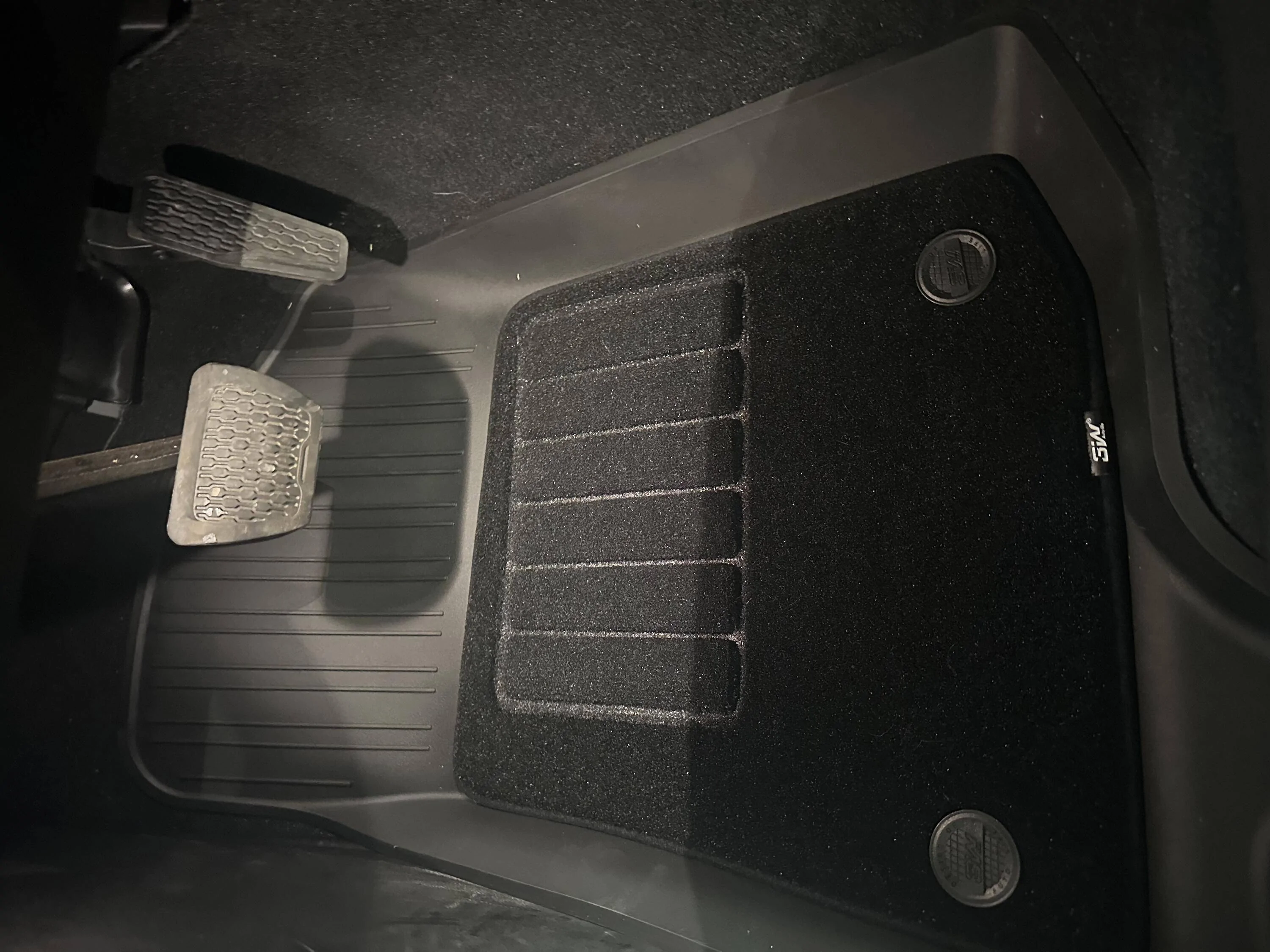 Jeep Wrangler JL 3W auto-life floor liners. tempImageE1TrUt