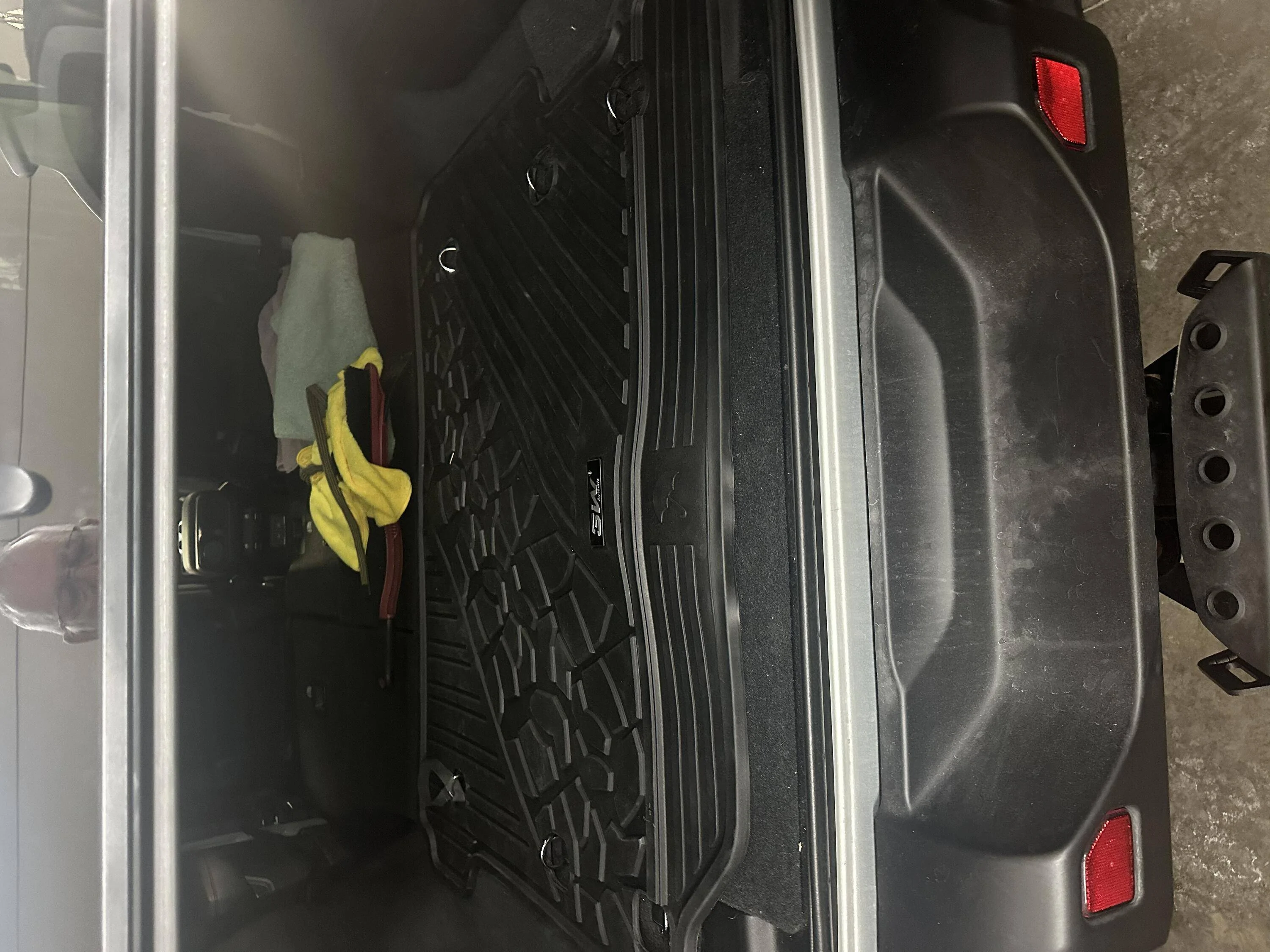 Jeep Wrangler JL 3W auto-life floor liners. tempImagefUoLLO