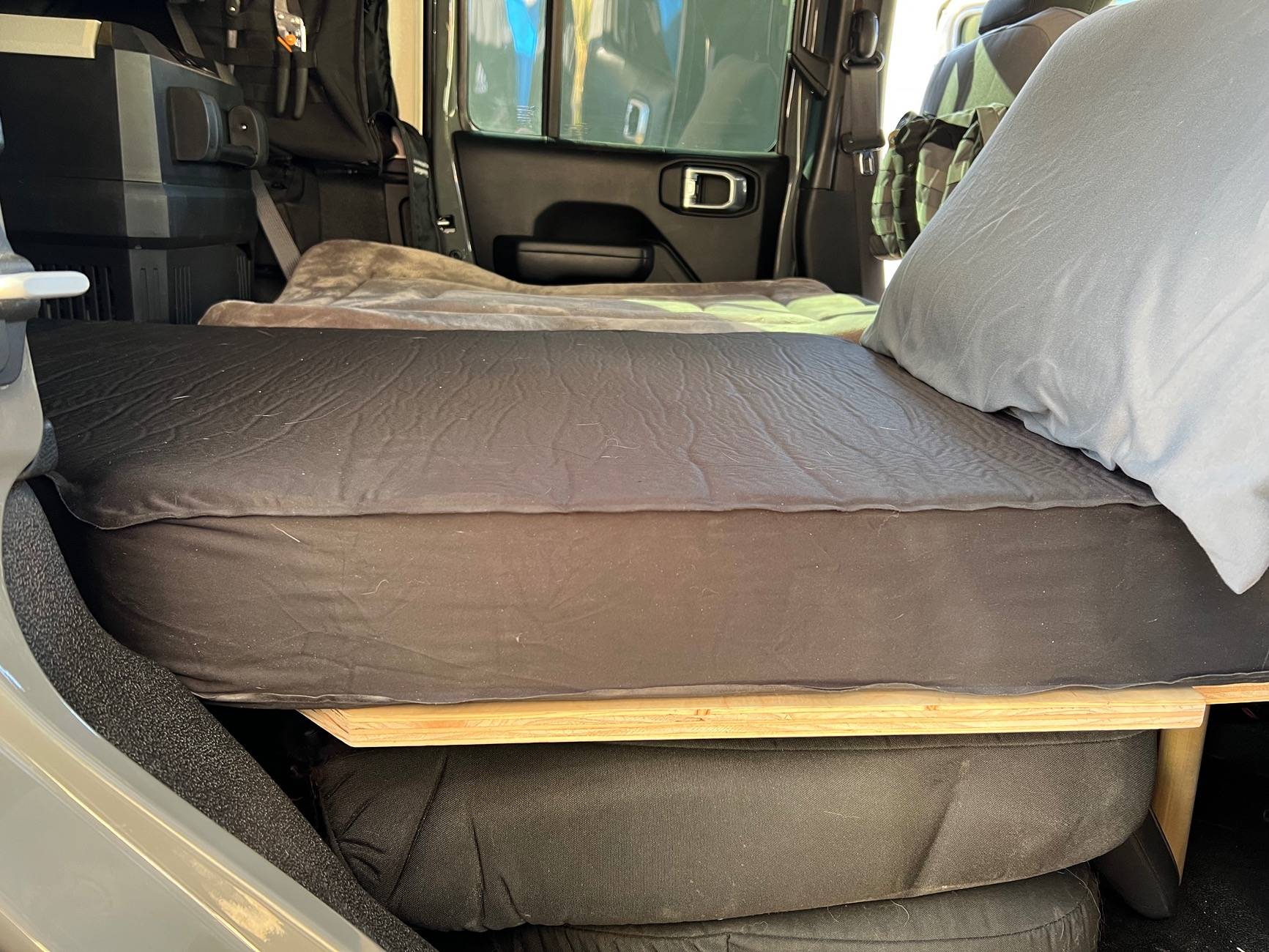 Jeep Wrangler JL Simple Sleeping Platform IMG_0099