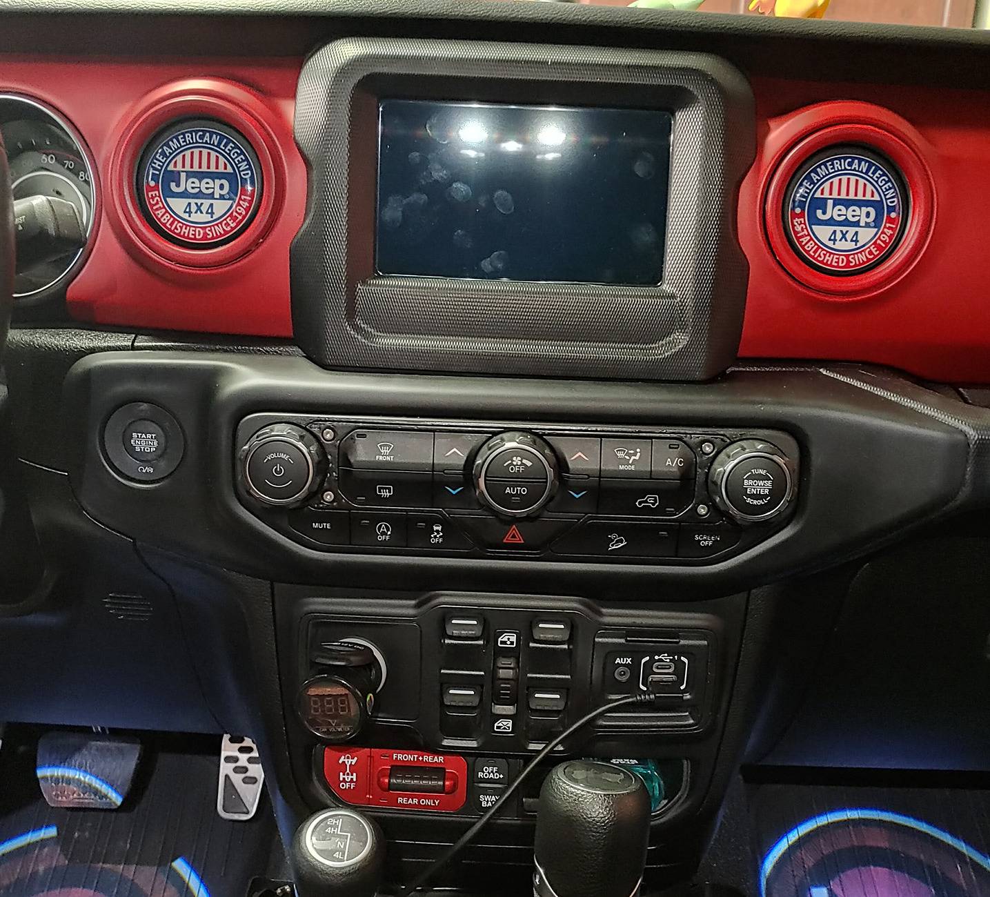 Jeep Wrangler JL Interior trim pieces. 130