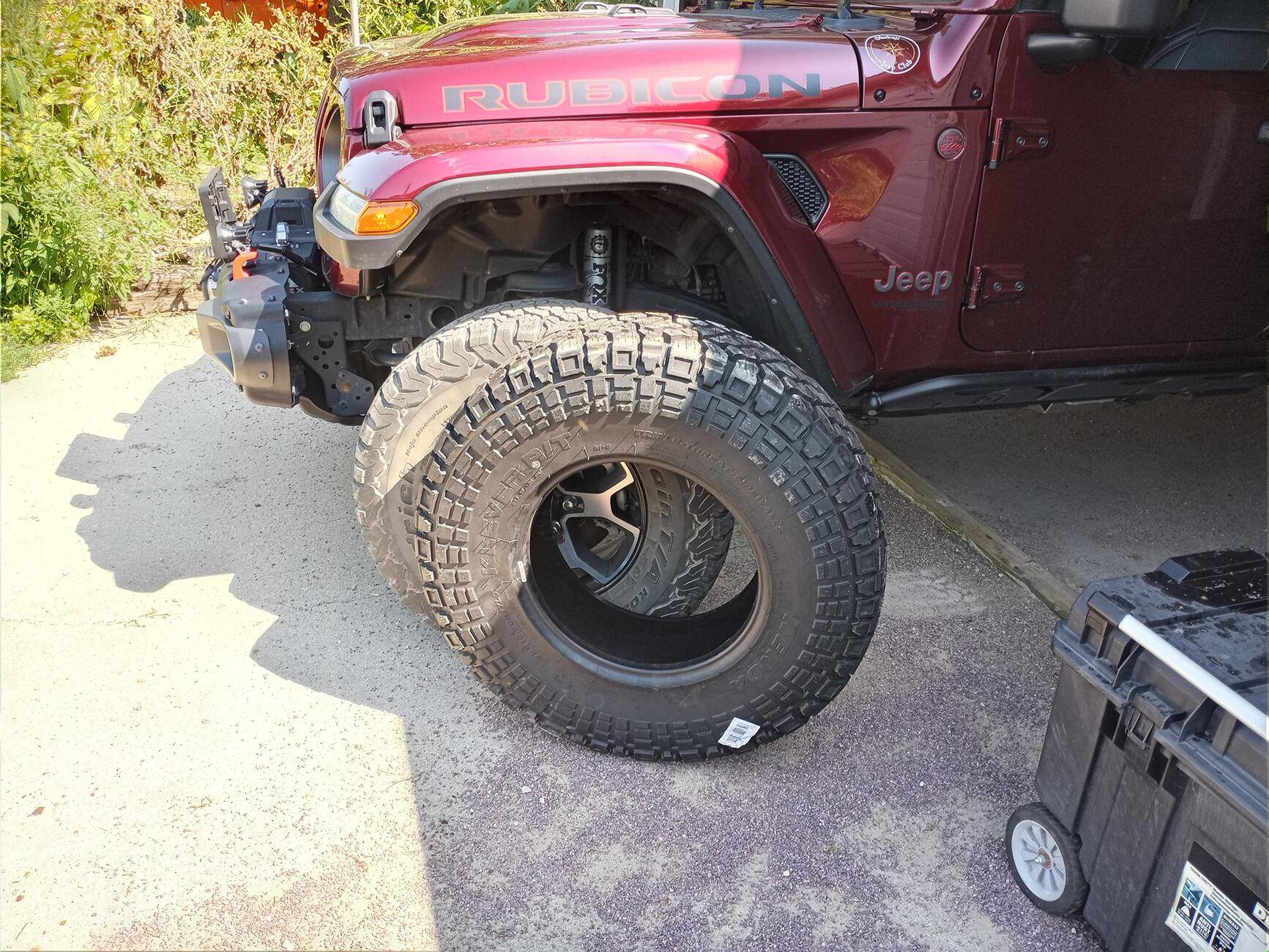 Jeep Wrangler JL Daily driver? Snow? 1736852370164-uh