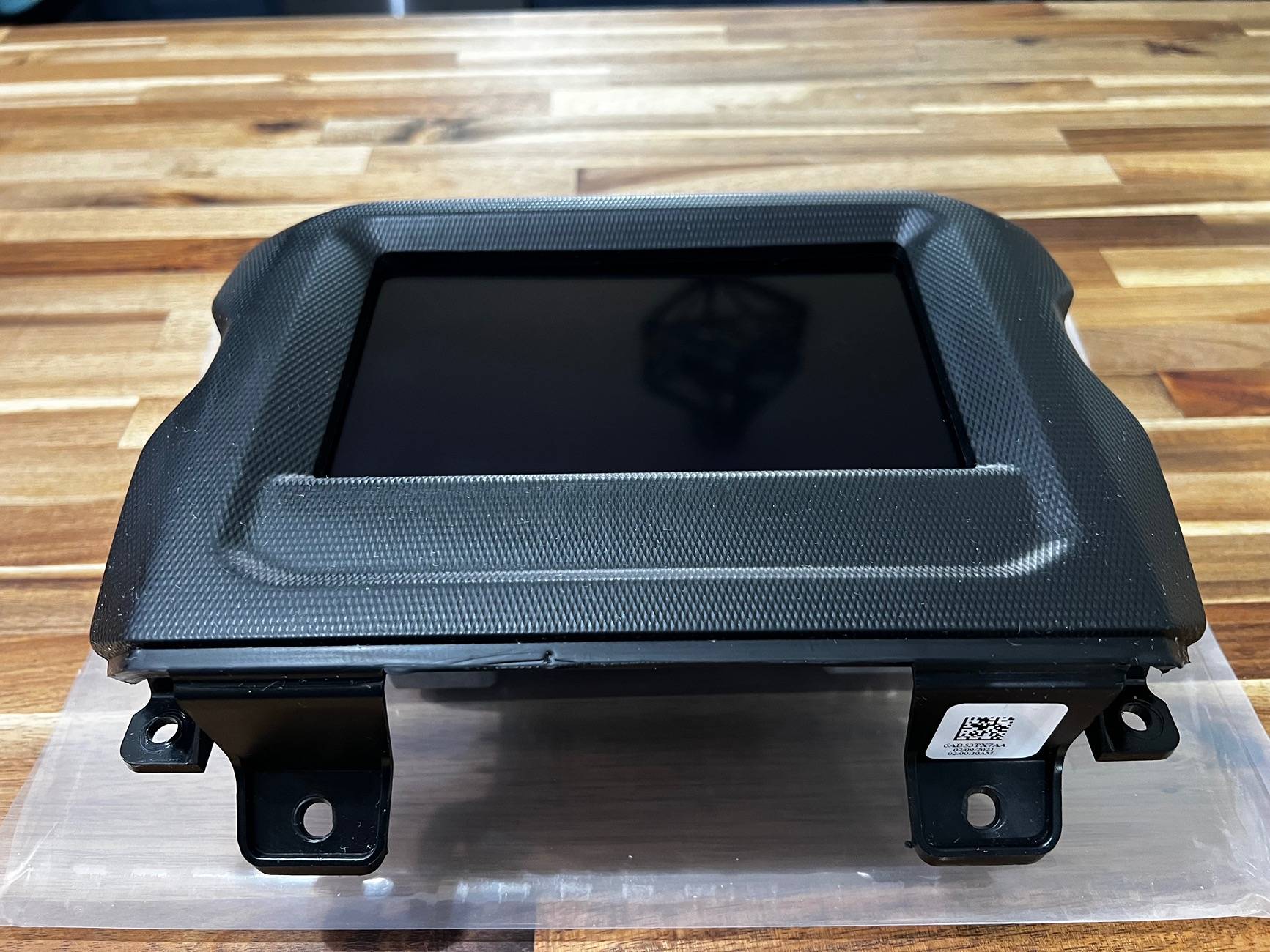 Jeep Wrangler JL 7” Uconnect Head Unit & Bezel IMG_1423
