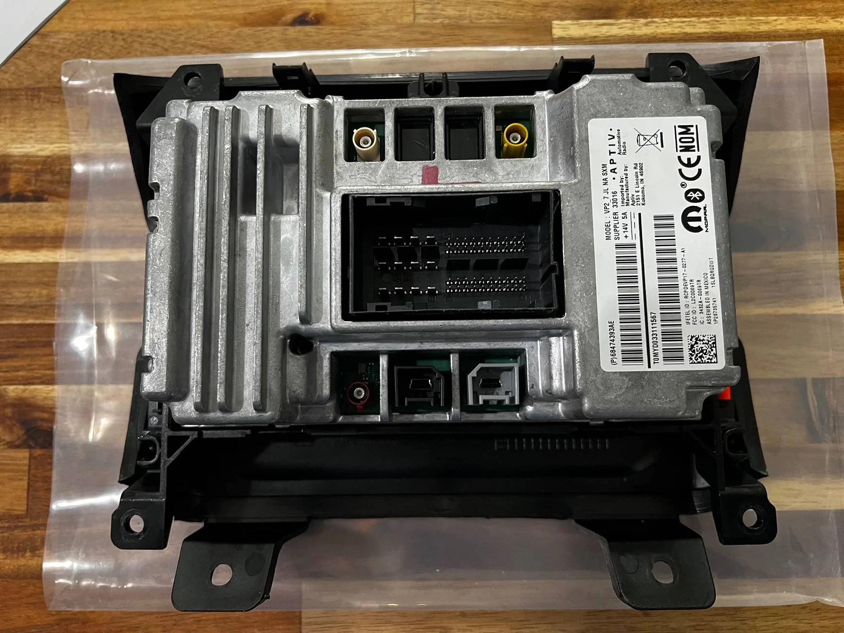 Jeep Wrangler JL 7” Uconnect Head Unit & Bezel IMG_1426