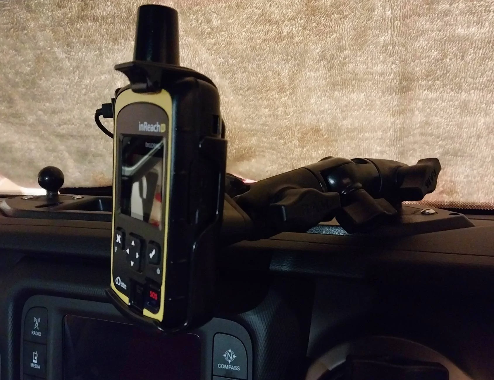 Jeep Wrangler JL Satellite Emergency Messenger Device Mounts 20250117_115545