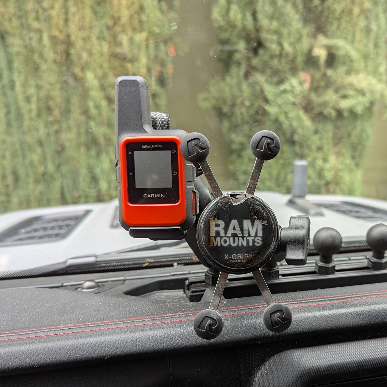 Jeep Wrangler JL Satellite Emergency Messenger Device Mounts 1000004073