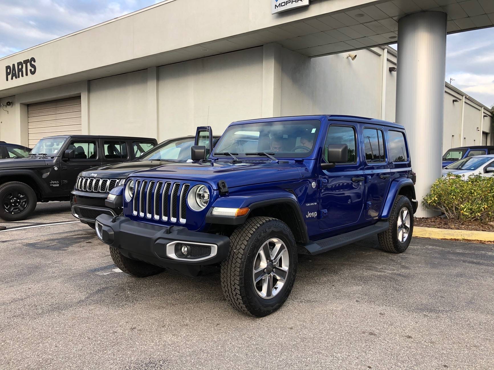 Jeep Wrangler JL Gladiator Fox shocks on JLUR? IMG_1258
