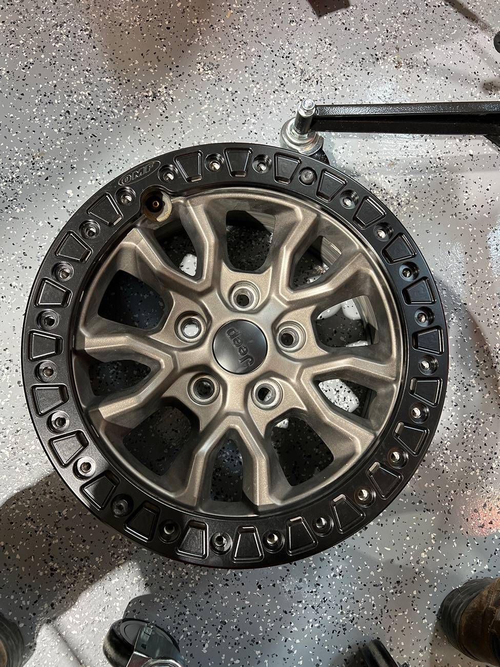 Jeep Wrangler JL 392 Mopar beadlock wheel tire compatibility. 1738196278906-ko