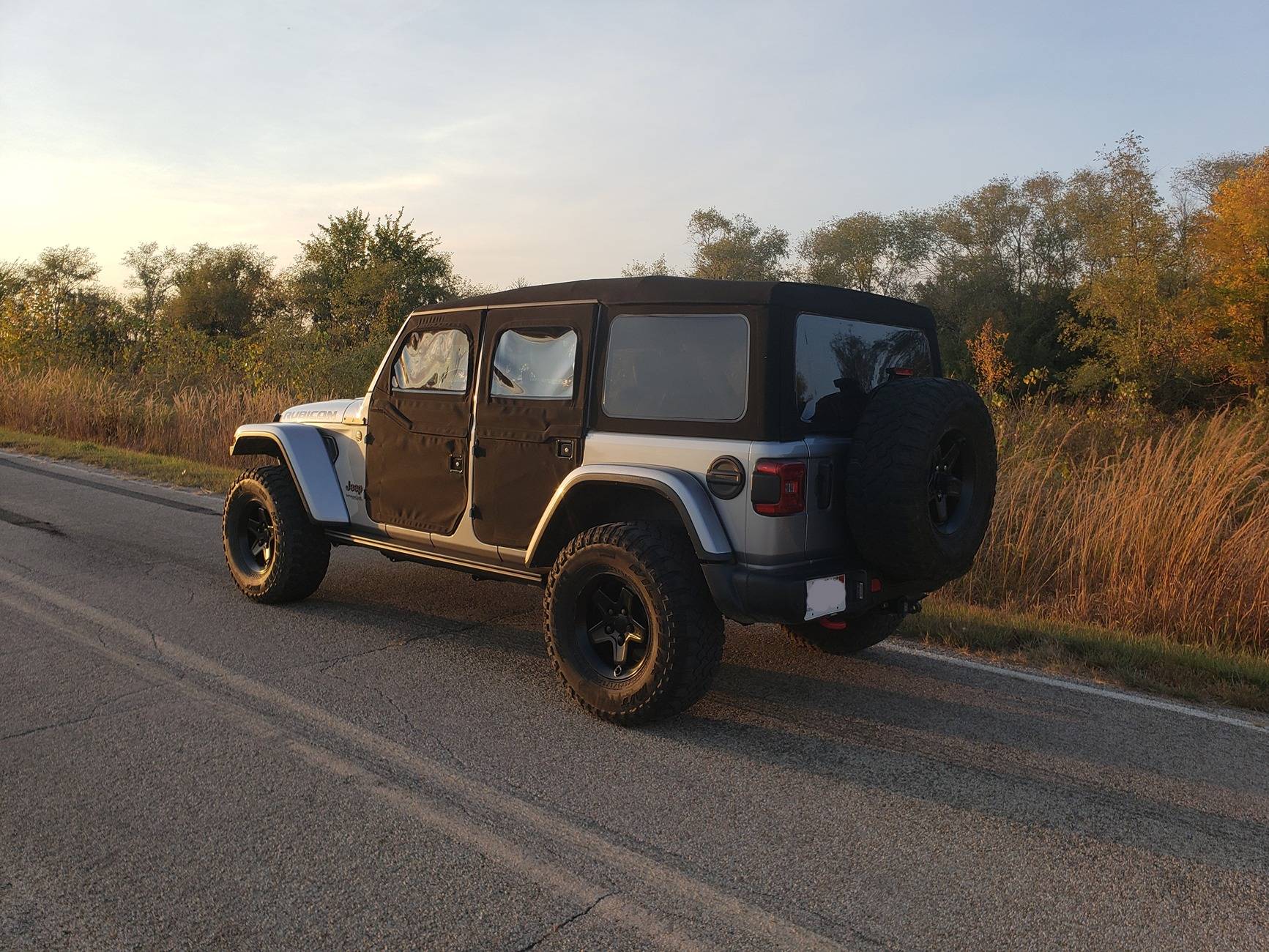 Jeep Wrangler JL JLU Mopar Soft Top Compatable Pieces? 20241014_160221