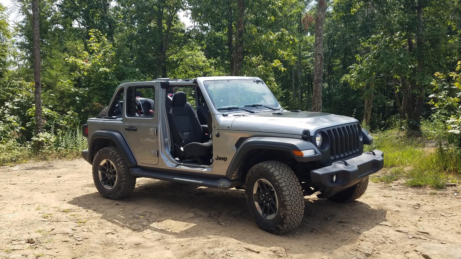 Jeep Wrangler JL Jlus going to 35's z4jq53V
