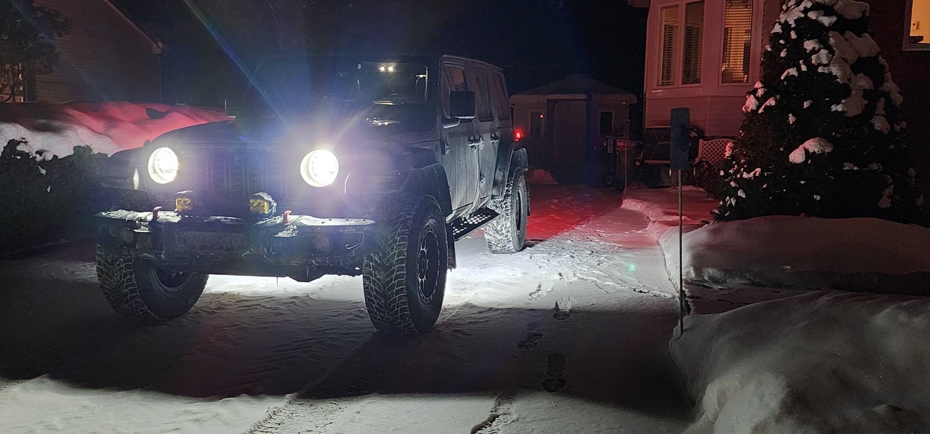 Jeep Wrangler JL Side lights to light the ground? 20250115_182435