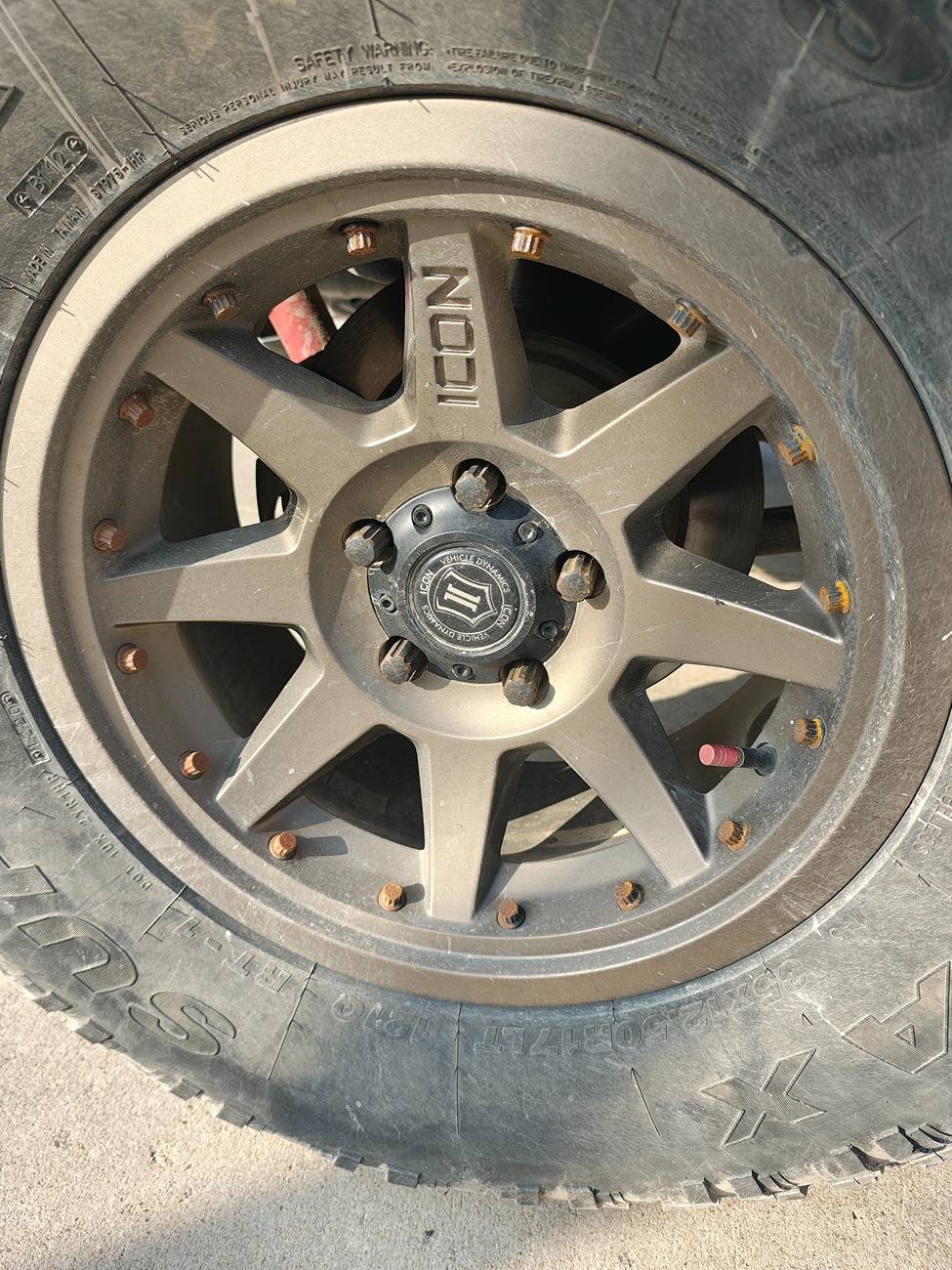 Jeep Wrangler JL Icon Recon Pro or Method 703 Bead Grip 1000008326