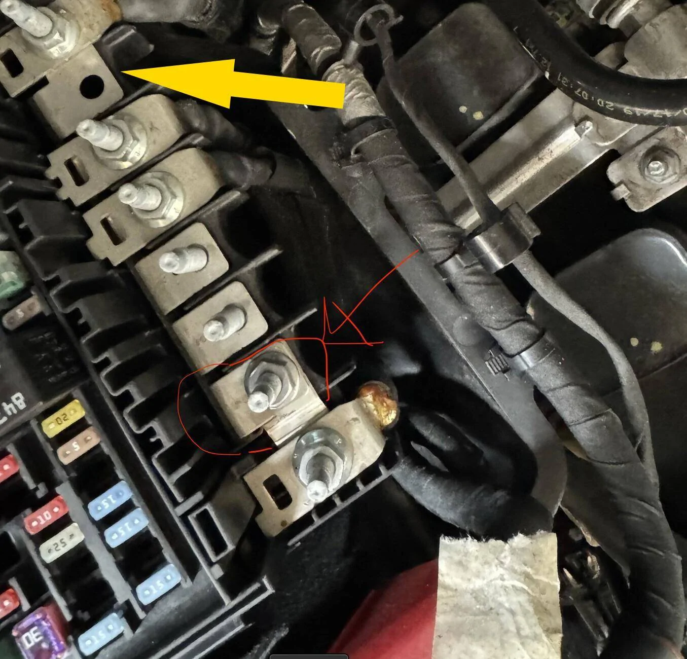 Jeep Wrangler JL Jumperless Aux Battery Bypass 1738977535968-5v