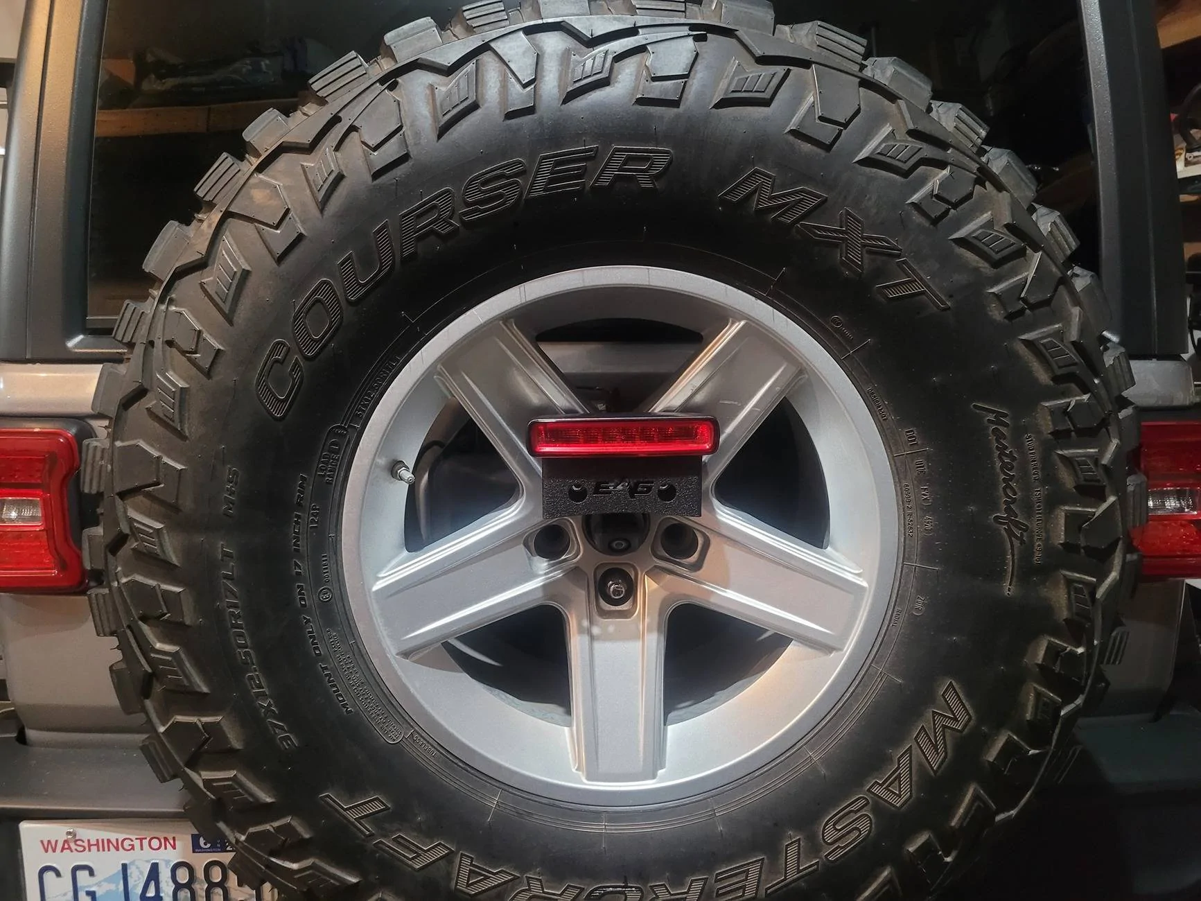 Jeep Wrangler JL Oversized Spare Carrier 20240126_145130