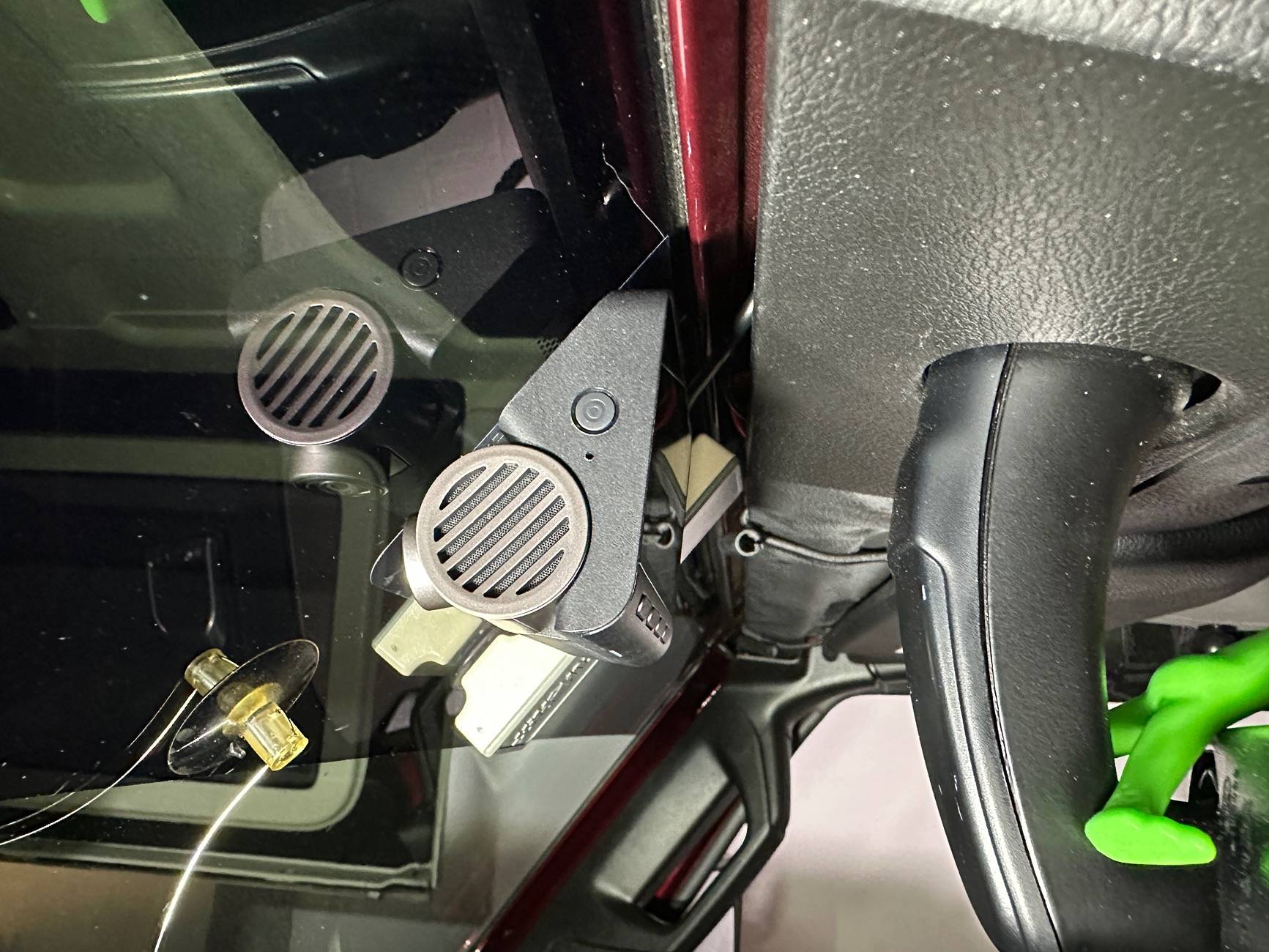 Jeep Wrangler JL Hardwire Power for Dashcam IMG_2568
