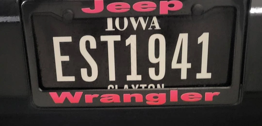 Jeep Wrangler JL Lets see those personalized plates!!! Hers