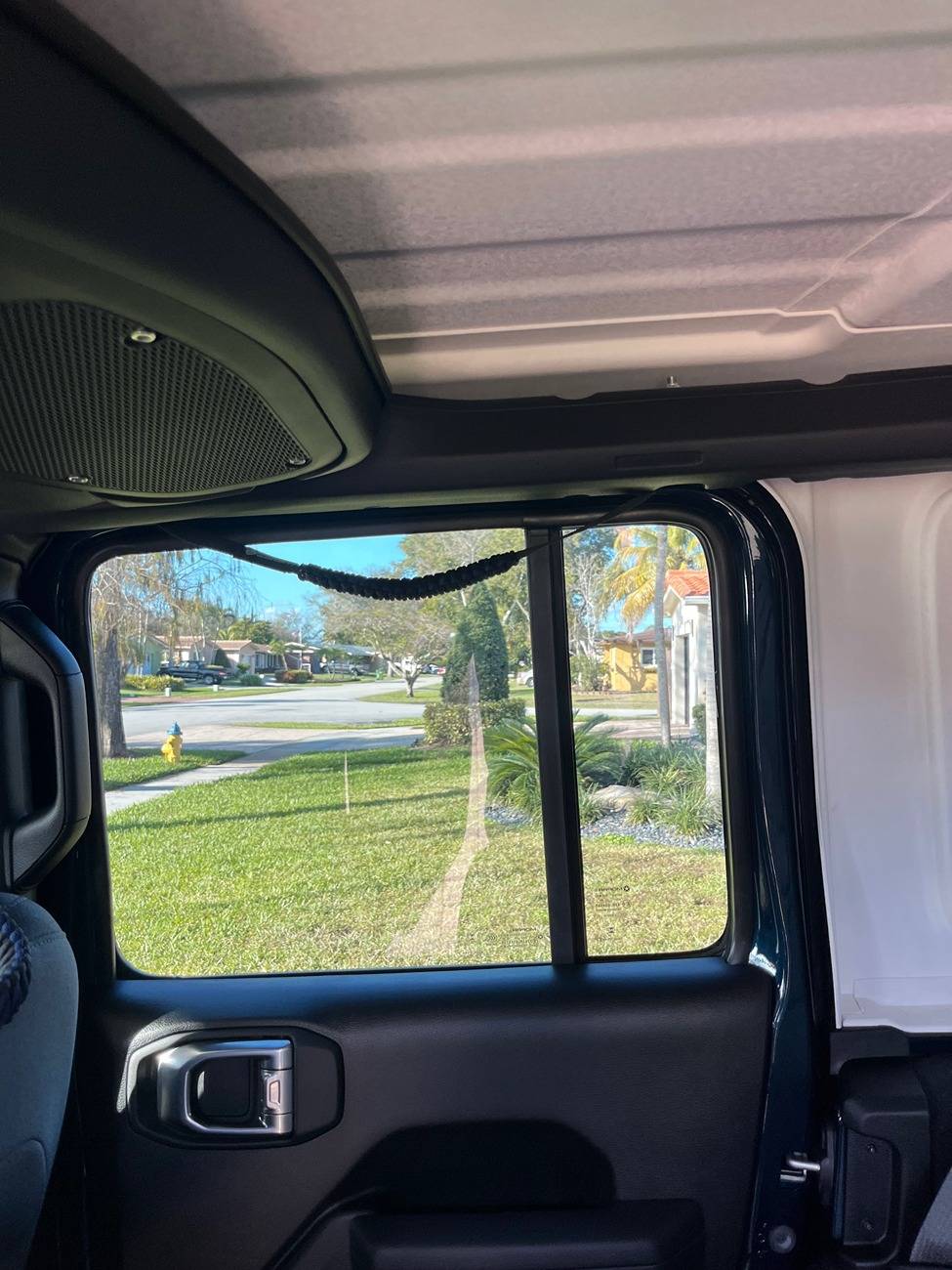 Jeep Wrangler JL 2024 Grab Handles IMG_3985