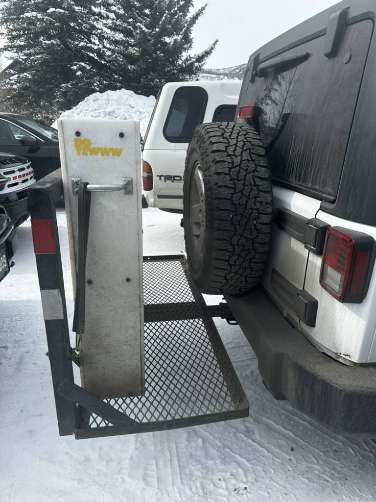 Jeep Wrangler JL ski racks --which do you like the best 9DEAEBF1-146E-4ACD-AF5D-AB47333967CE_1_105_c