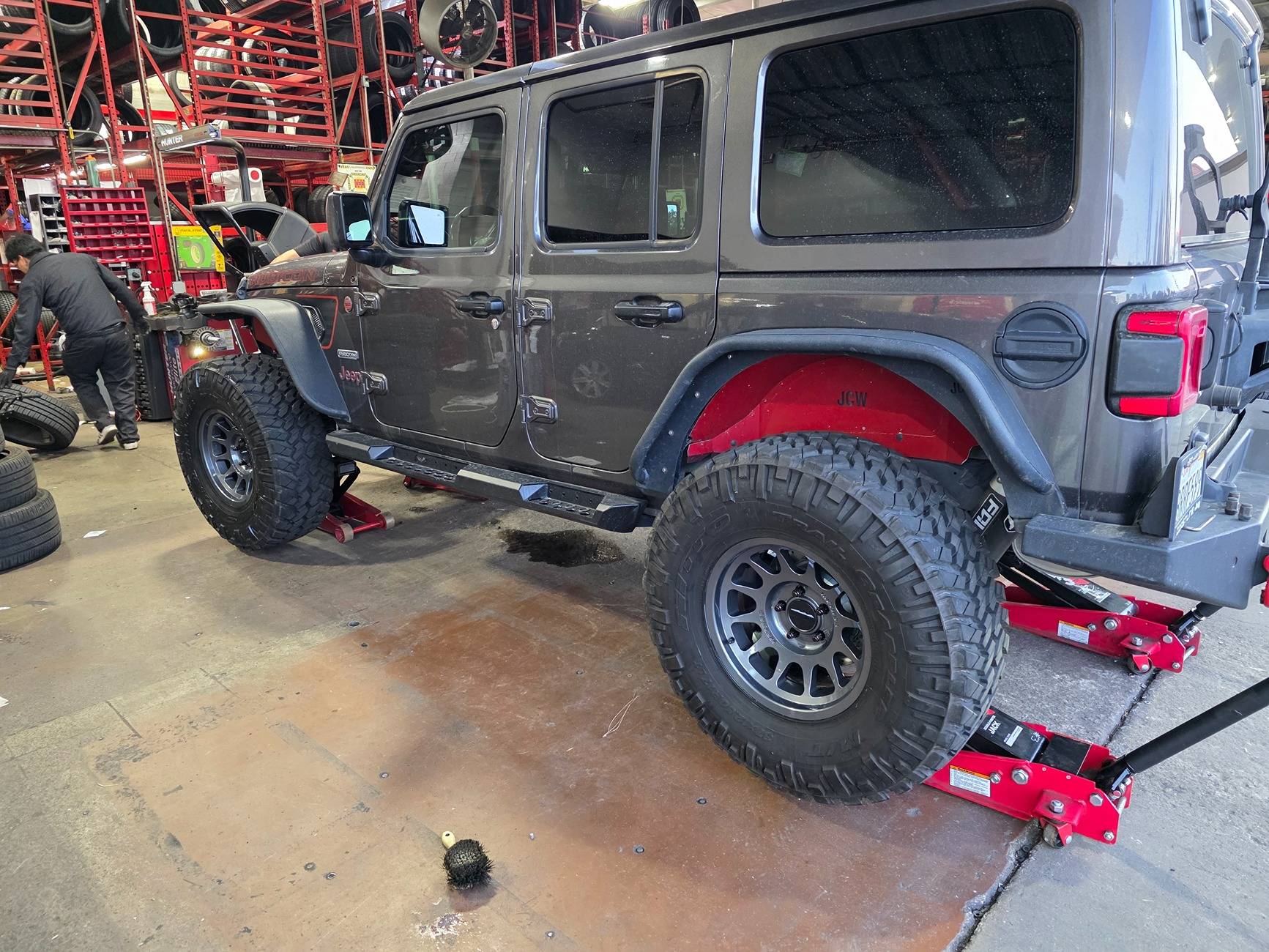 Jeep Wrangler JL Icon Recon Pro or Method 703 Bead Grip 20250214_173040