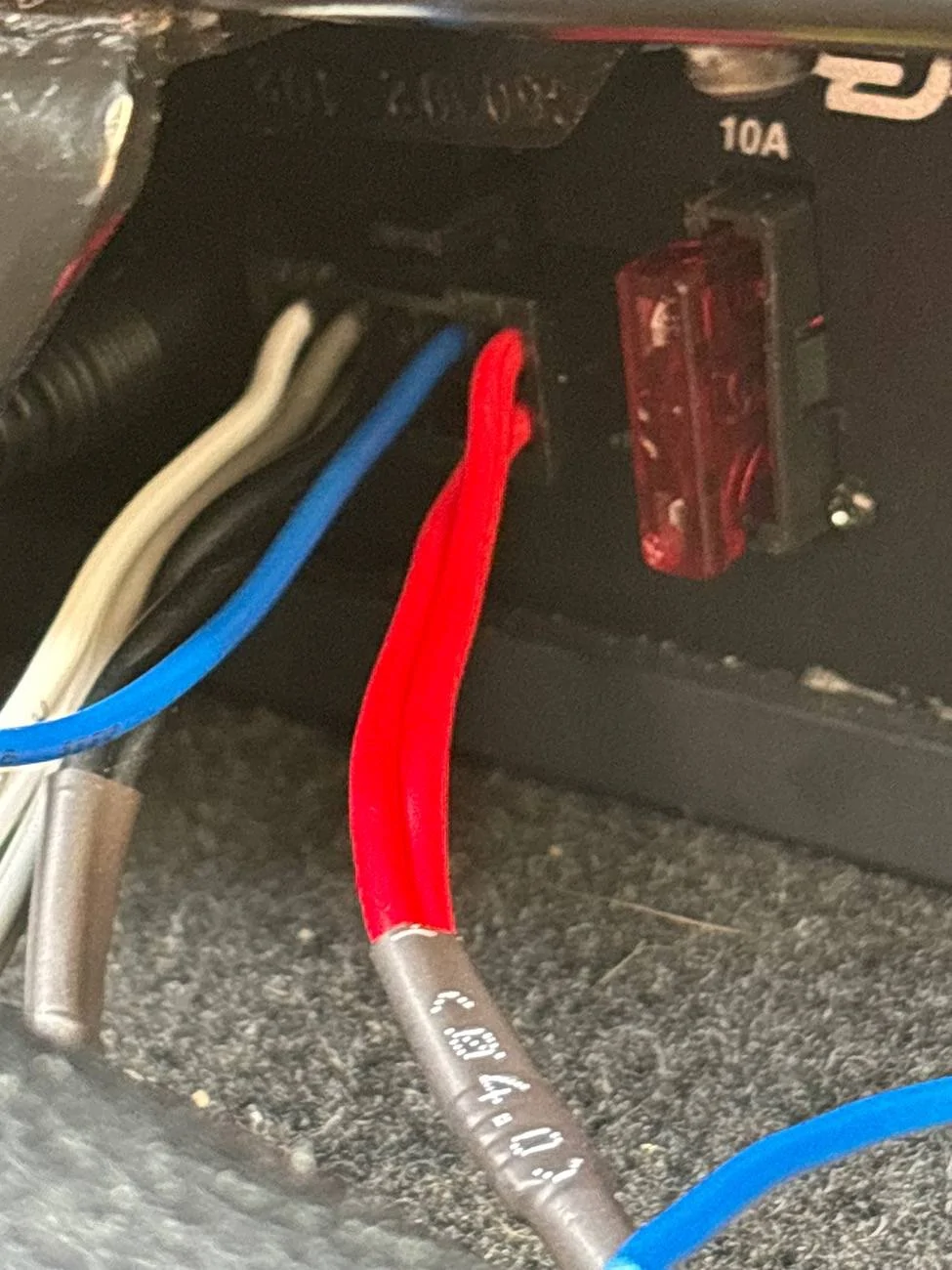 Jeep Wrangler JL Kicker HS8 not powering on IMG_3998