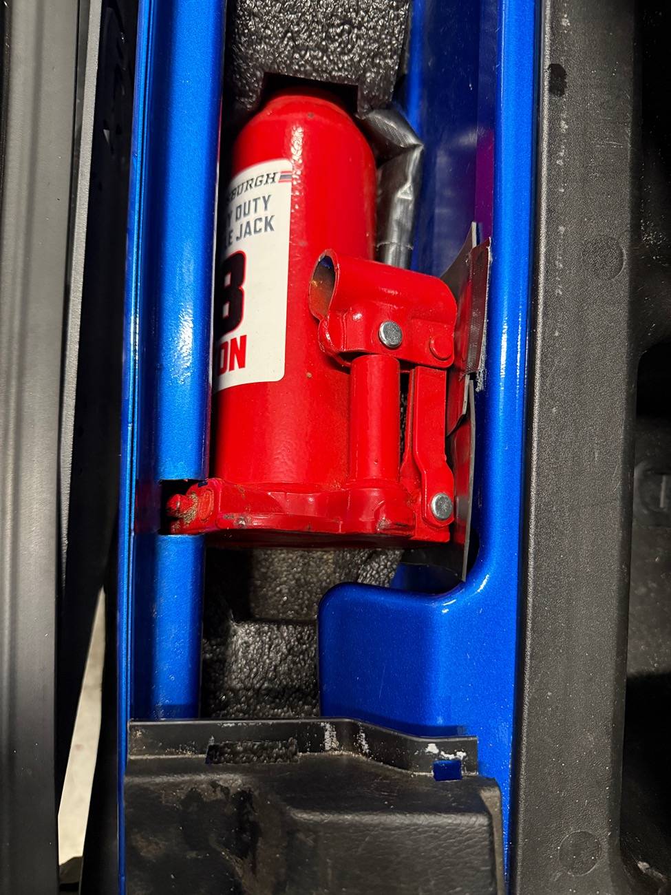 Jeep Wrangler JL Bottle Jack Cradle? IMG_2536
