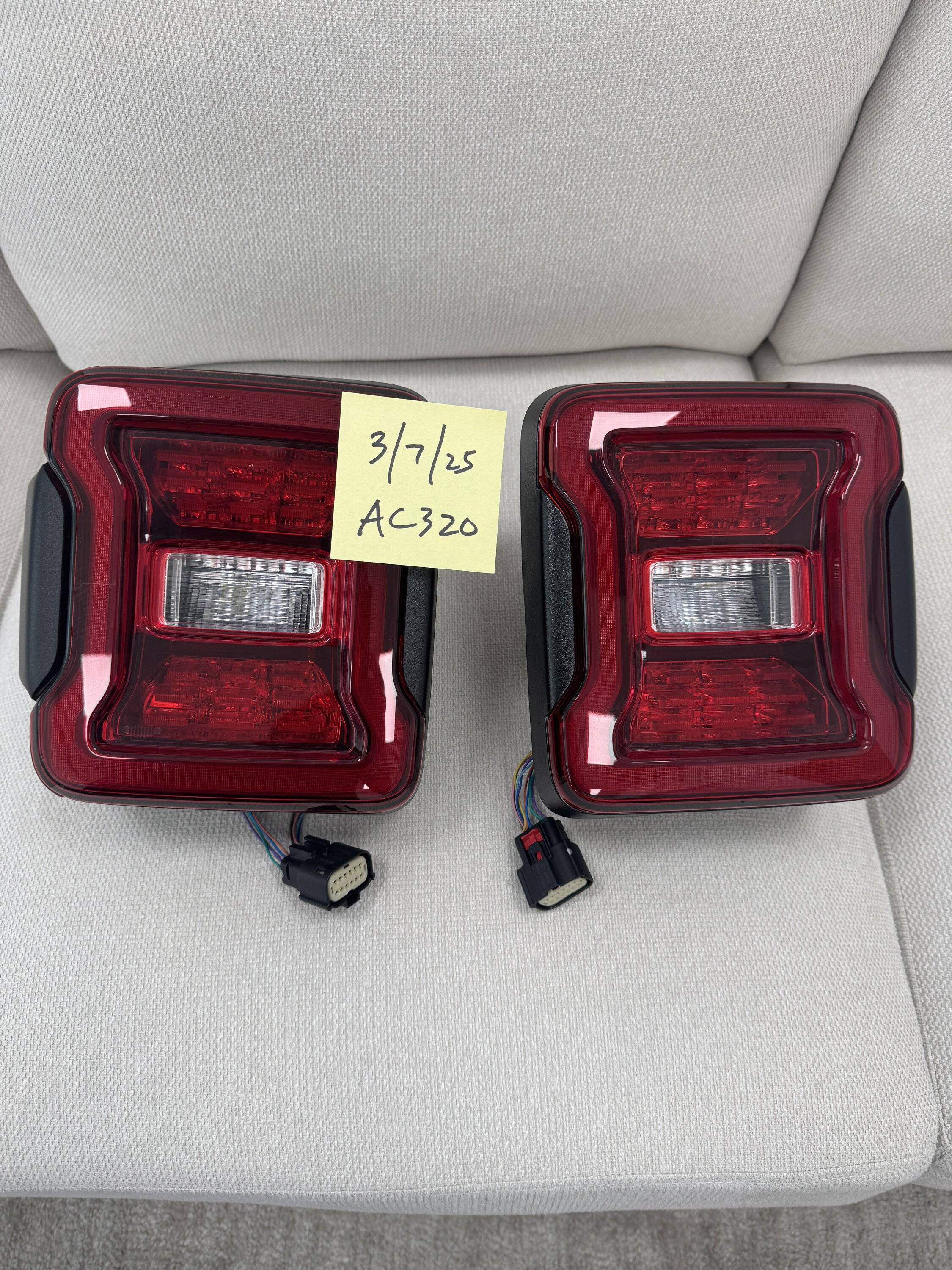 Jeep Wrangler JL 2024 OEM Mopar LED Tail Lights - $350 IMG_8049.JPG