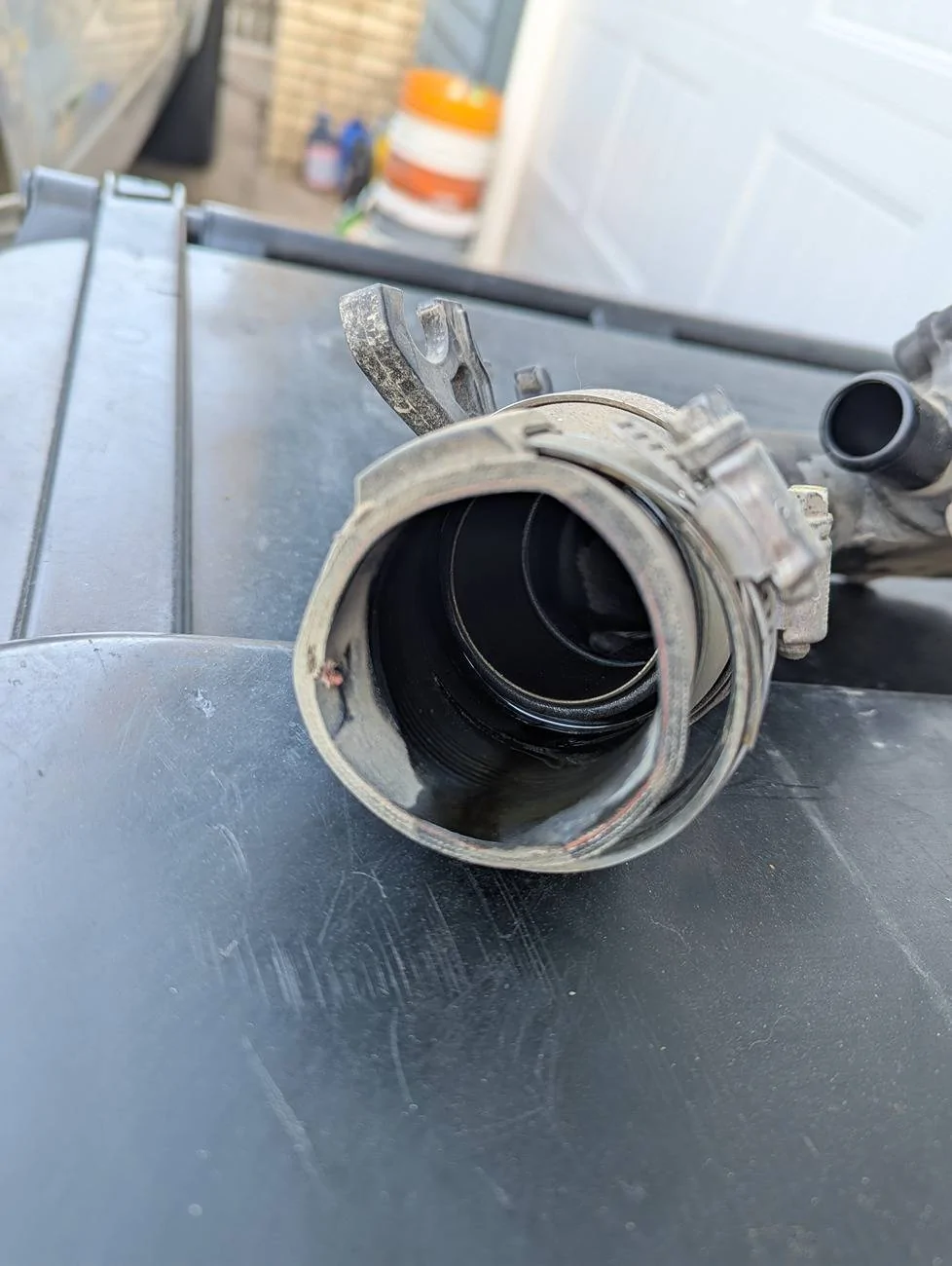 Jeep Wrangler JL Blue Smoke - Identifying Problem PXL_20250309_003303448.NIGHT