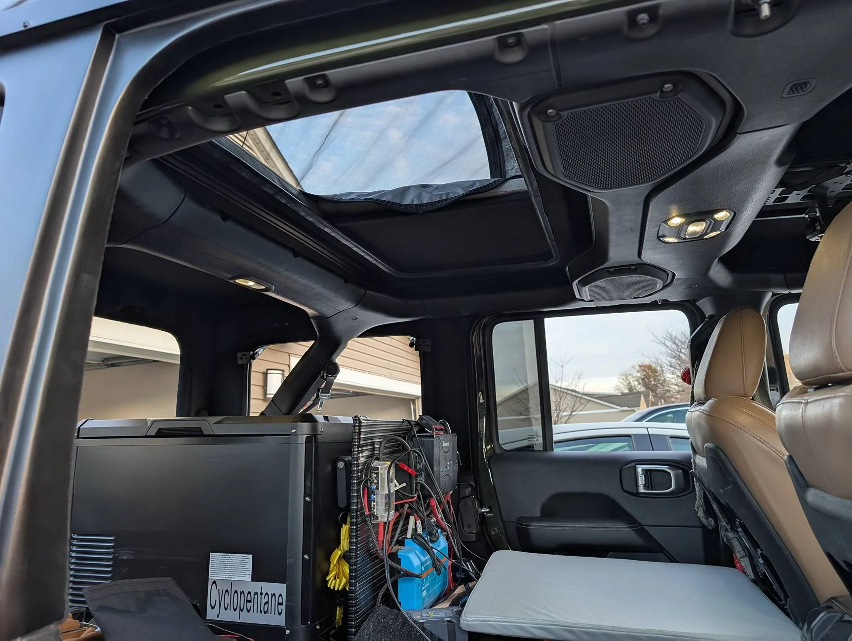 Jeep Wrangler JL Hard Top Replacement with Built-In Tent PXL_20250308_231527064