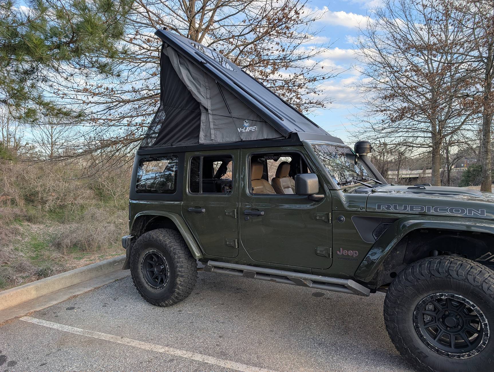 Jeep Wrangler JL Hard Top Replacement with Built-In Tent PXL_20250308_225425212
