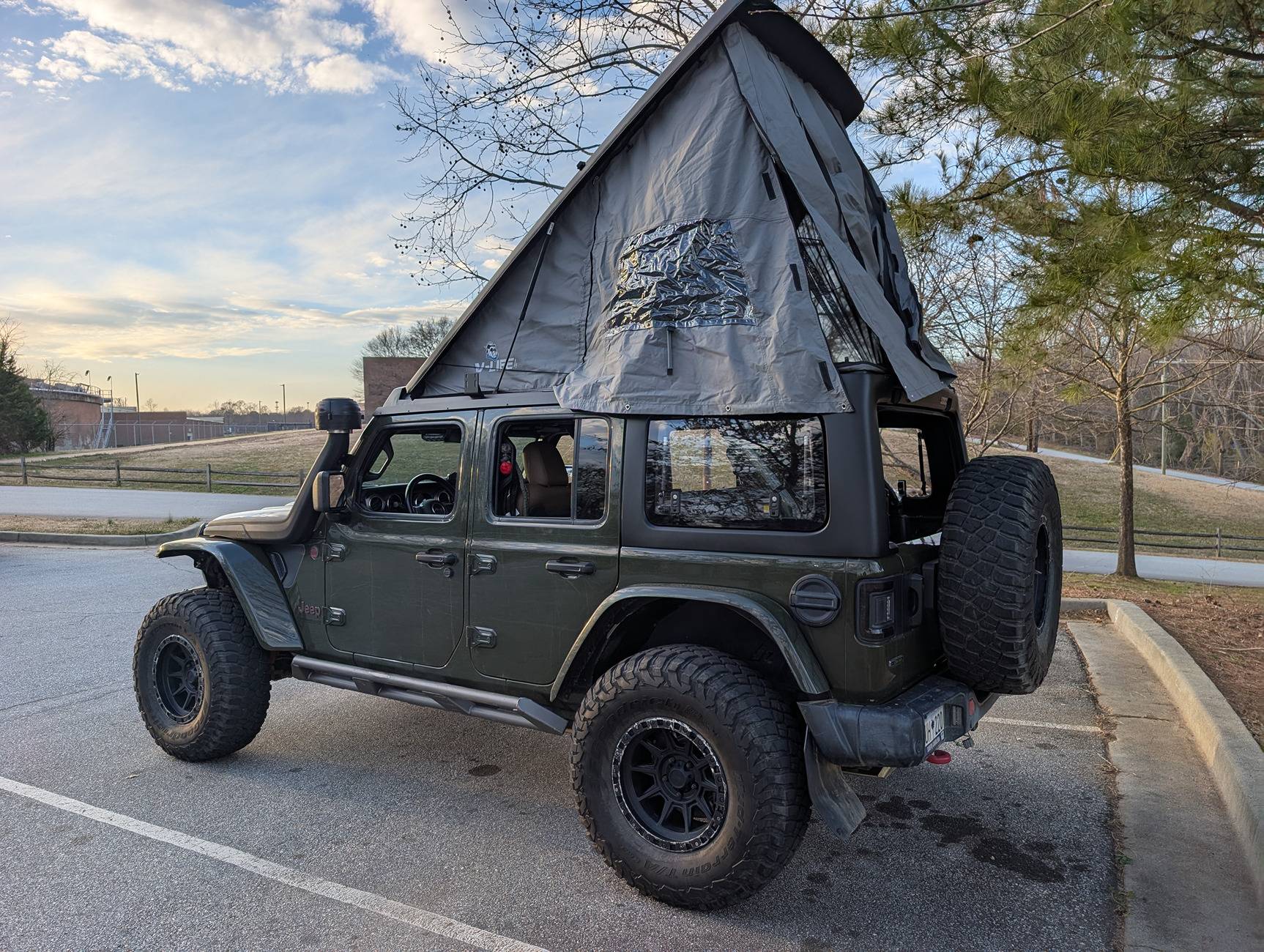 Jeep Wrangler JL Hard Top Replacement with Built-In Tent PXL_20250308_225450205