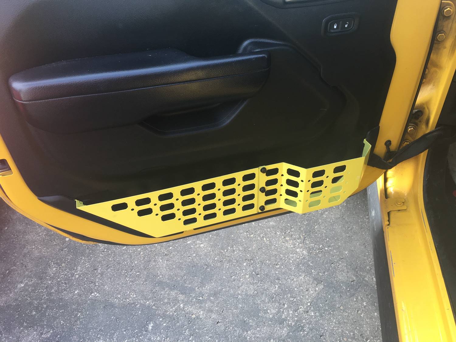 Jeep Wrangler JL Door pocket replacement. DOOR3
