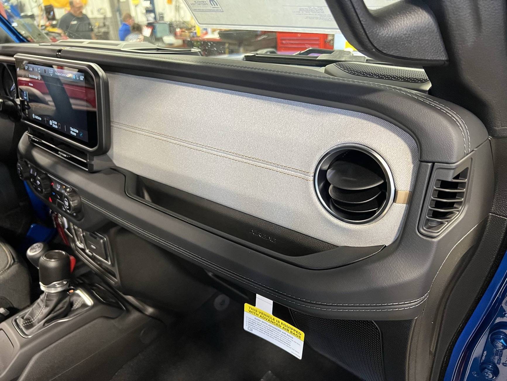 Jeep Wrangler JL Do you prefer pre or post 2024 JL dash? D575A59F-0EFD-4C46-8830-F25C0F81218D
