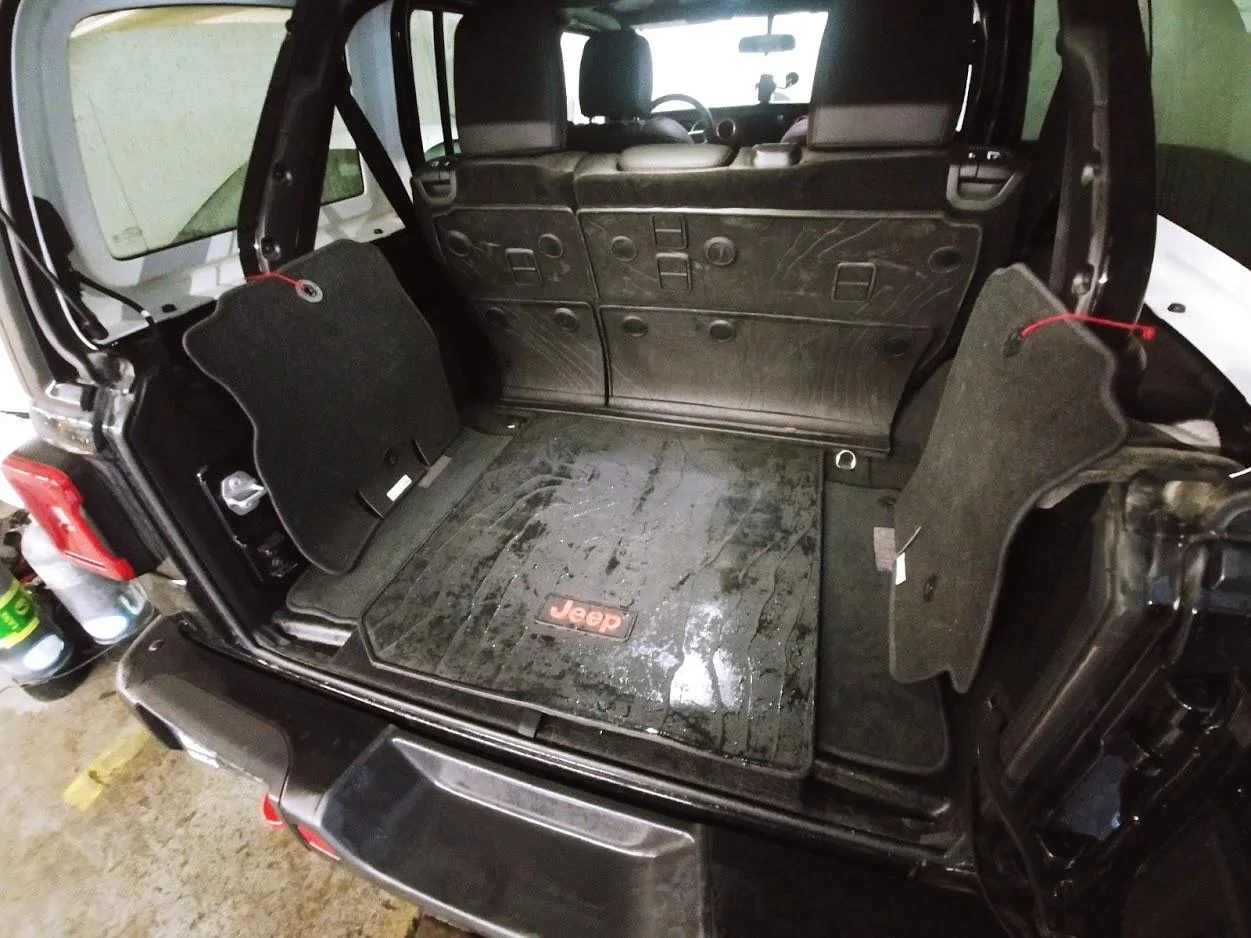 Jeep Wrangler JL Rubber Mat for Trunk l-3iDiuKBmelopg9ehD14HcrHoRO3Q6LNjHnKFLOWkpfUo7yBcdqLZznTTI7snQxwCR7BkZYHe9buTLRpz=w1251-h938