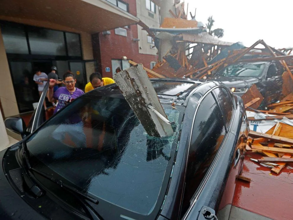 hurricane-21-ap-er-181010_hpMain_4x3_992.webp