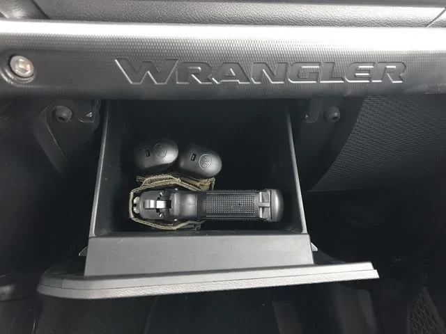Jeep Wrangler JL Storage for your pistol / gun / firearm?  [*** Storage Talk Only *** No Glorification, States, Laws, Permits, Politics or Usage Discussions] w7SaHWbl