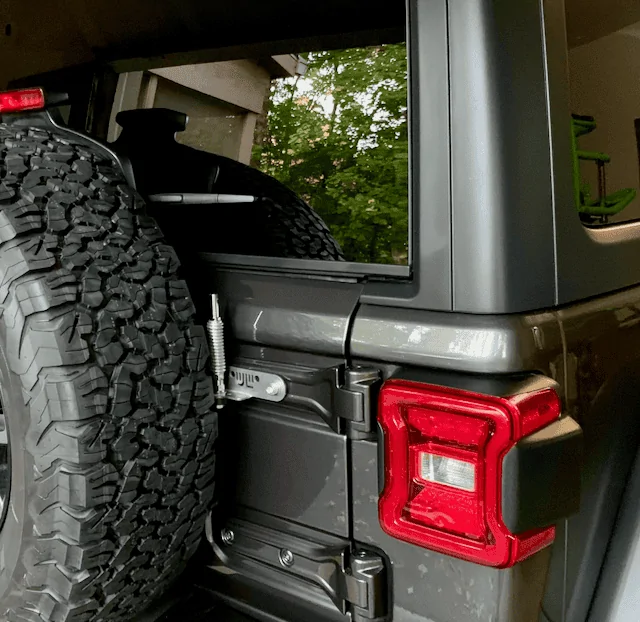 Jeep Wrangler JL CB Radio Locations and Installs  --  Post your Pictures IMG_2076